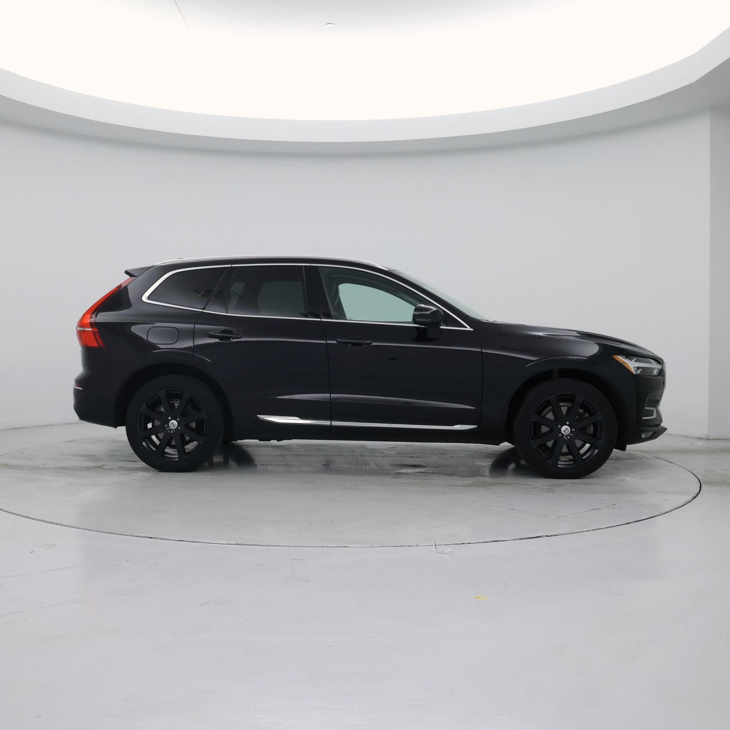 Thumbnail: 2018 Volvo XC60 - 7