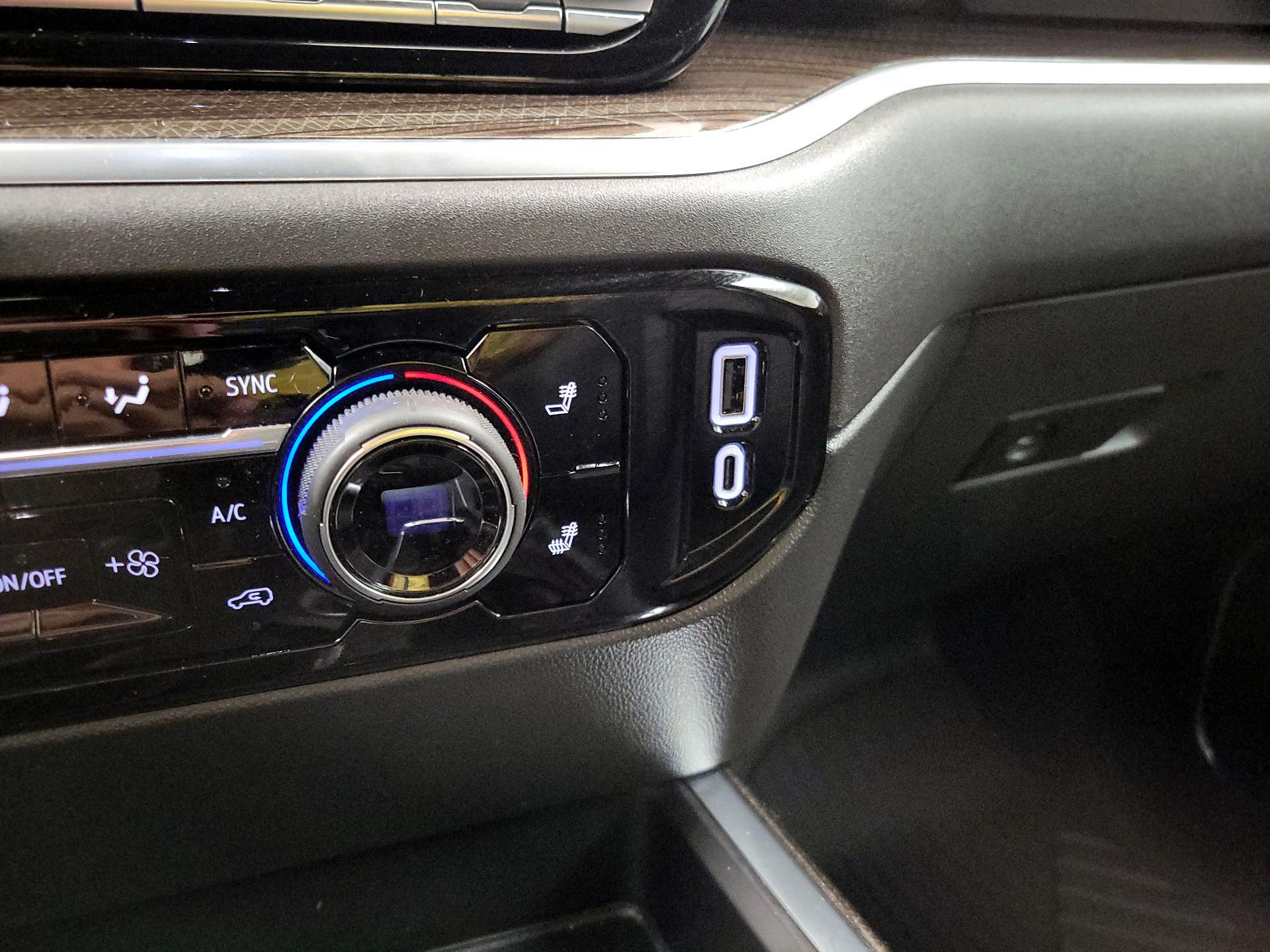Thumbnail: 2026 Chevrolet Silverado 1500 - 19
