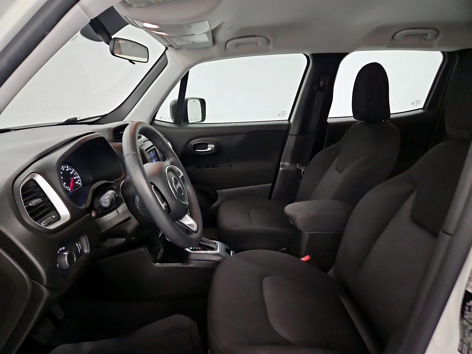 Thumbnail: 2020 Jeep Renegade - 9