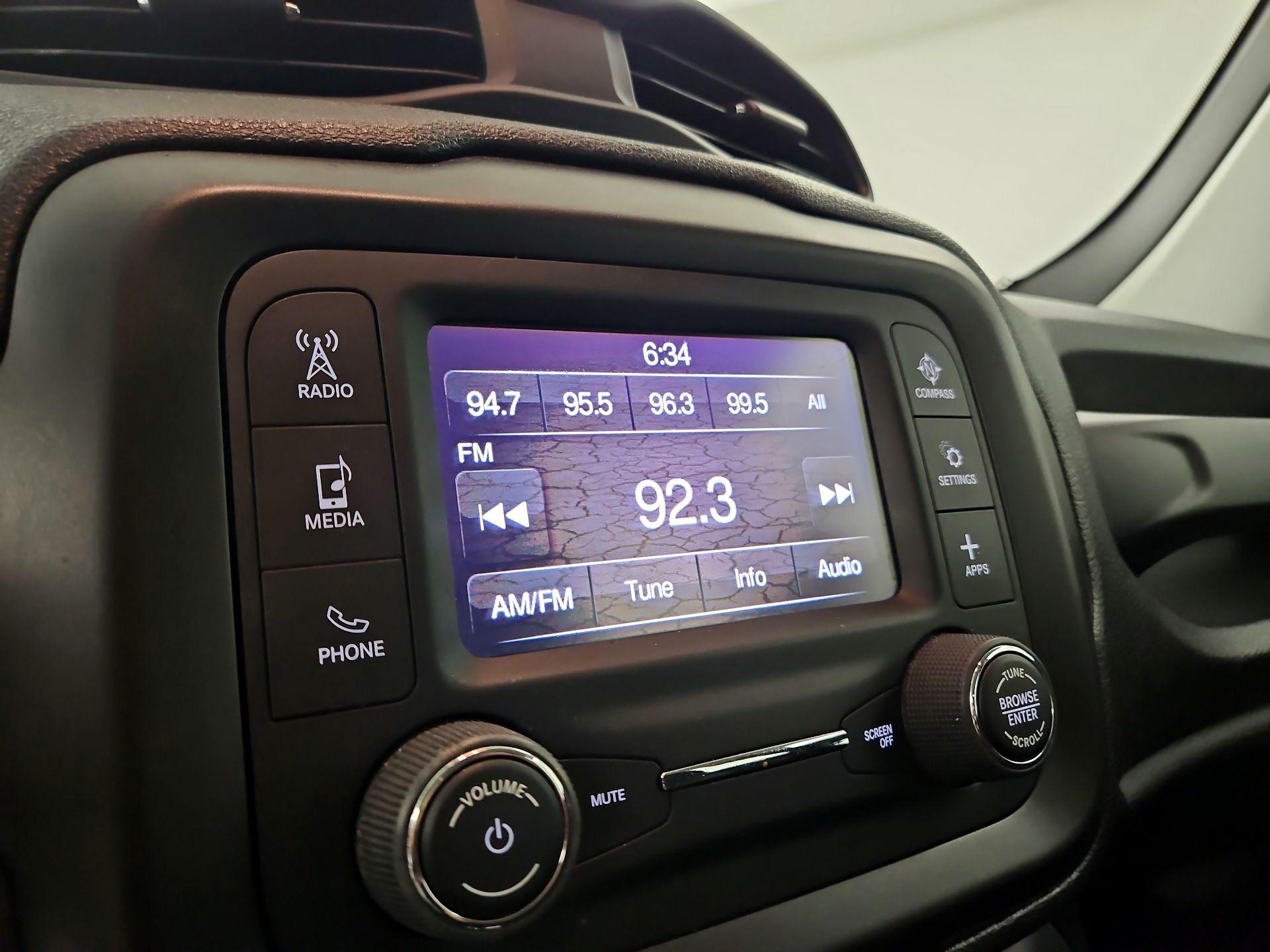 Thumbnail: 2020 Jeep Renegade - 13
