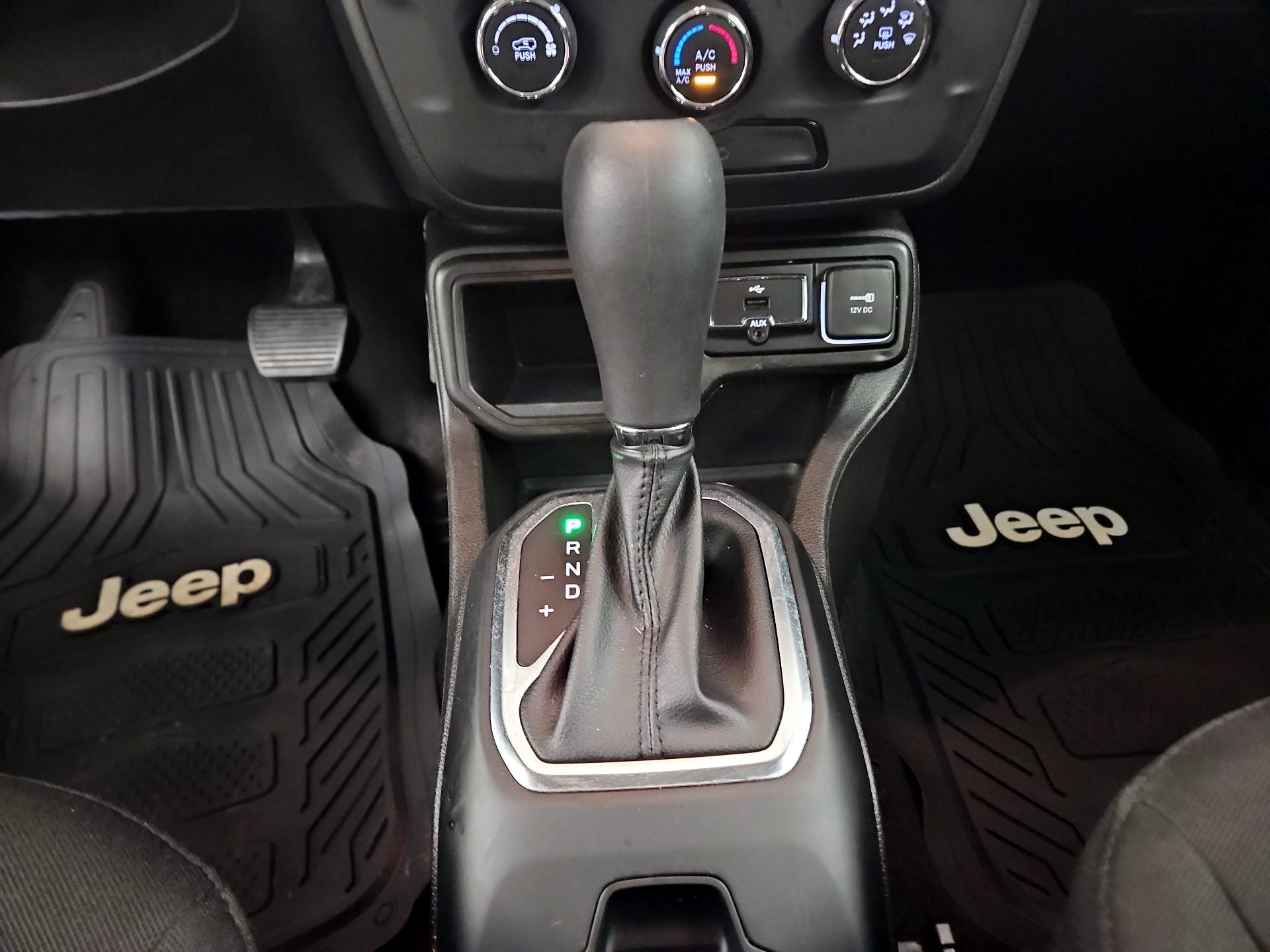 Thumbnail: 2020 Jeep Renegade - 15