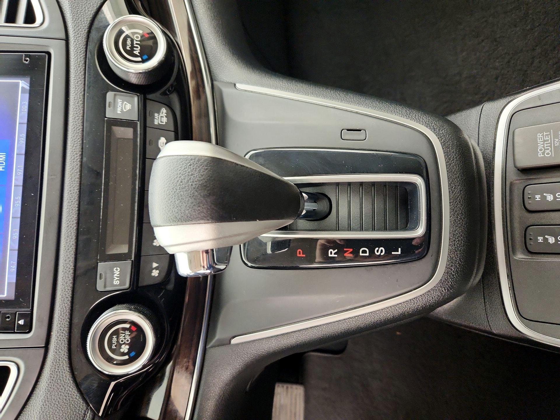 Thumbnail: 2016 Honda CR-V - 17
