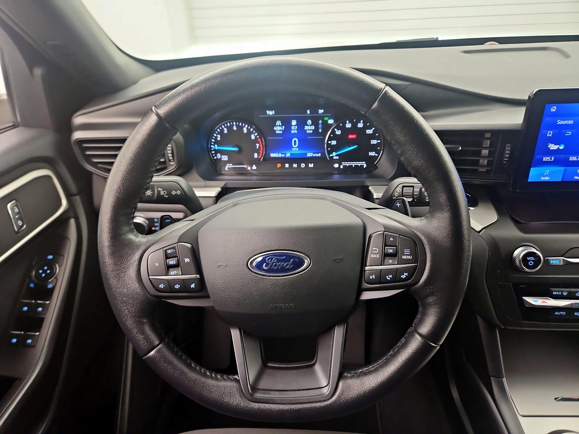 Thumbnail: 2020 Ford Explorer - 10