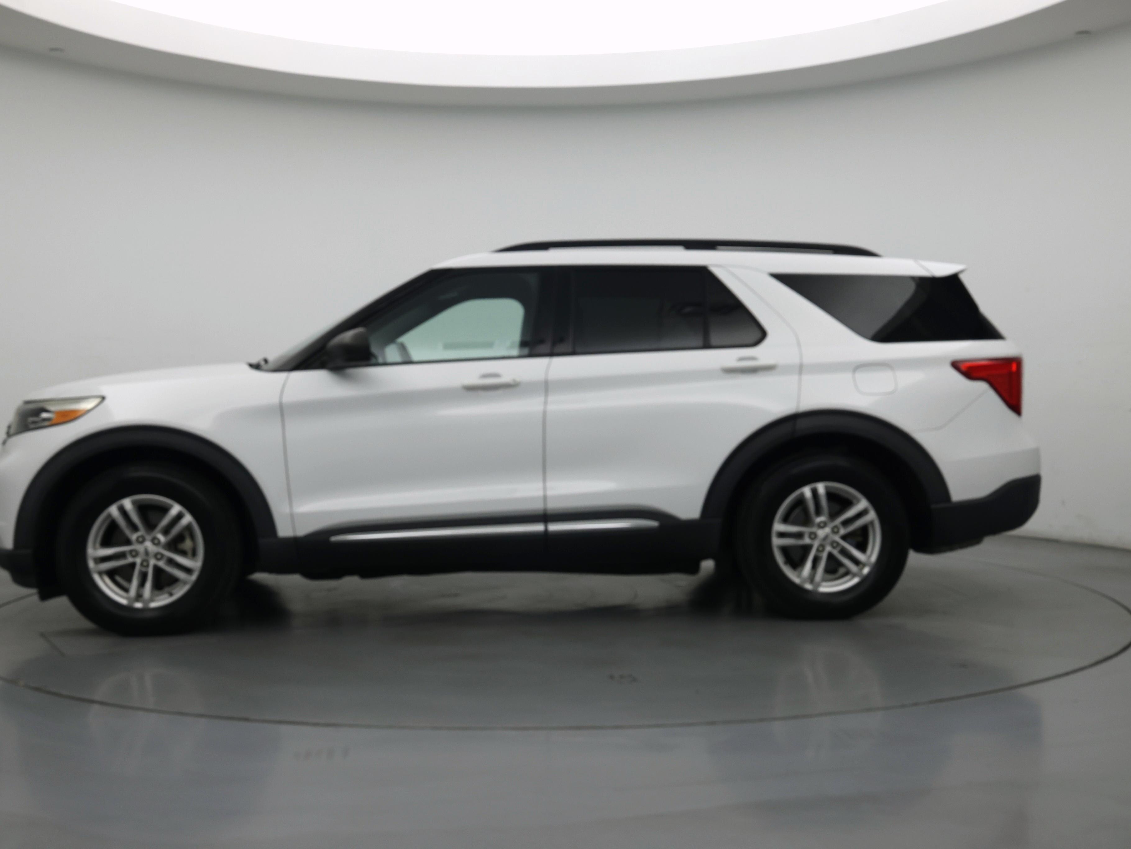 Thumbnail: 2020 Ford Explorer - 3