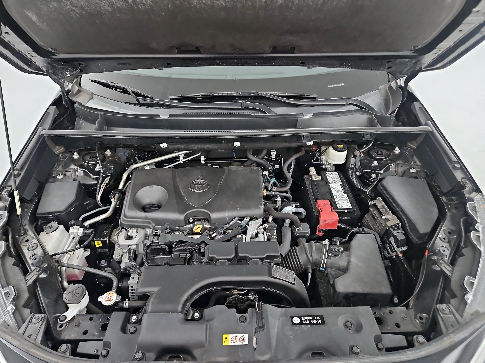 Thumbnail: 2021 Toyota RAV4 - 20