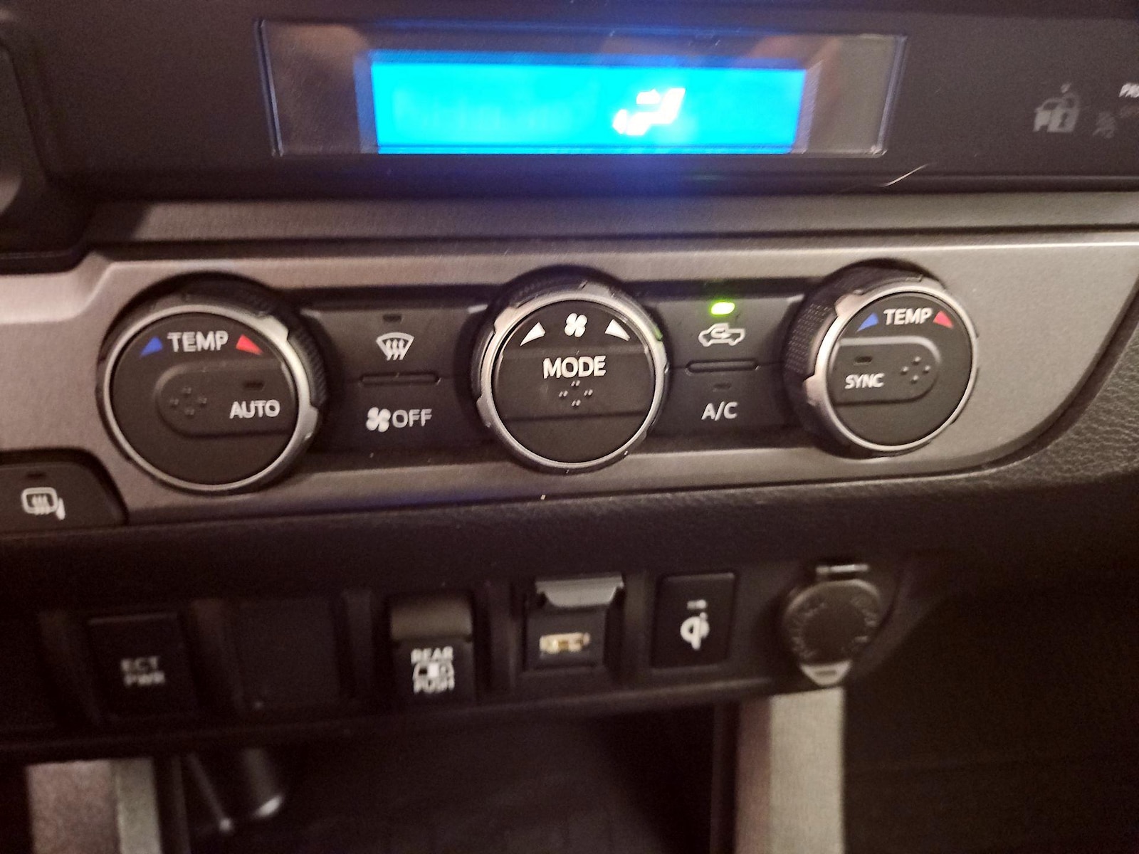 2023 Toyota Tacoma TRD Off Road - Photo 15