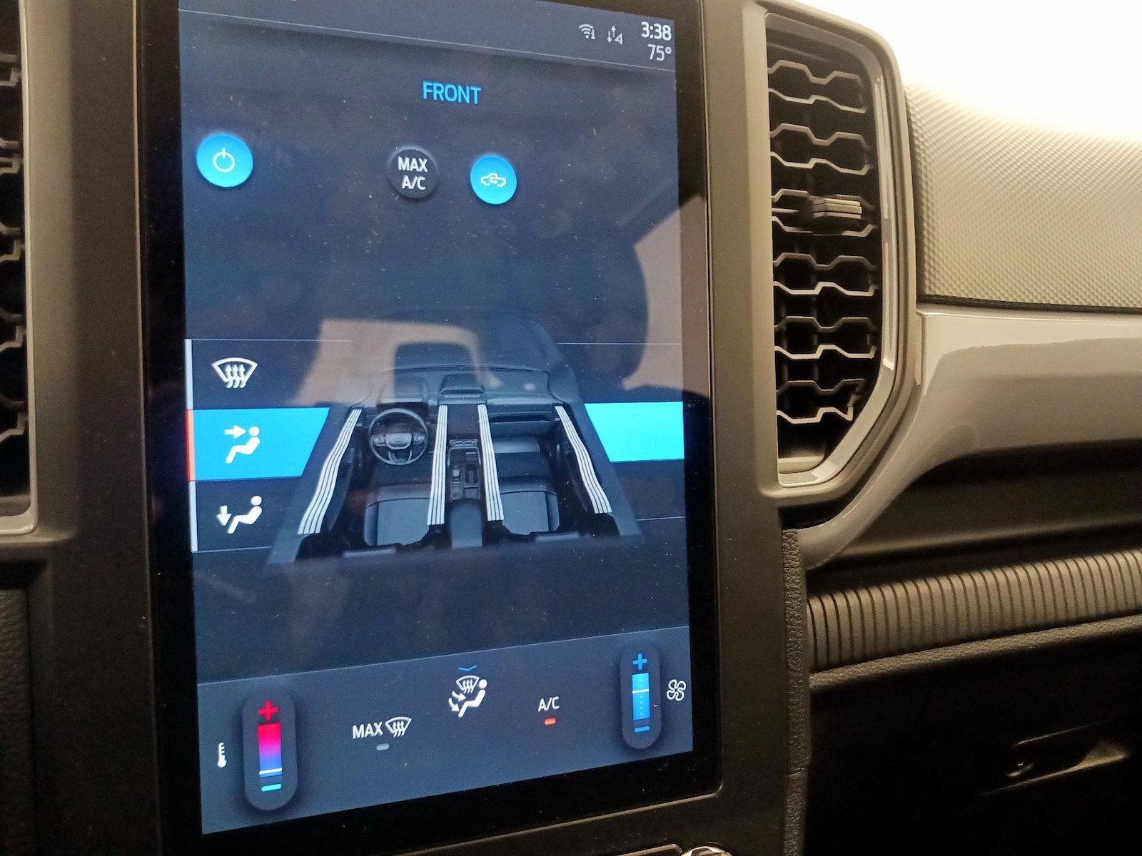 2025 Ford Ranger XL - Photo 17