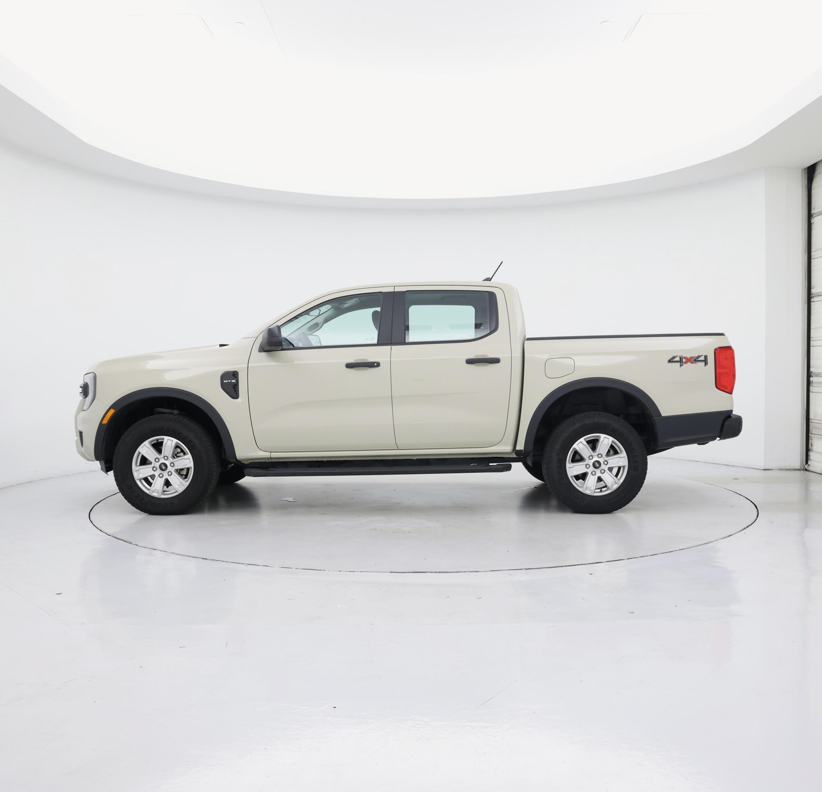 Thumbnail: 2025 Ford Ranger - 3