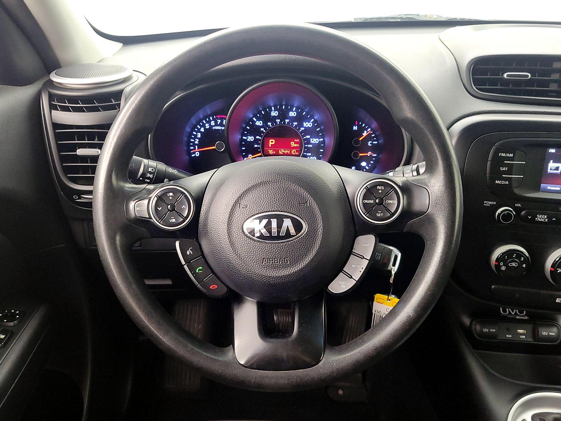 Thumbnail: 2015 Kia Soul - 10