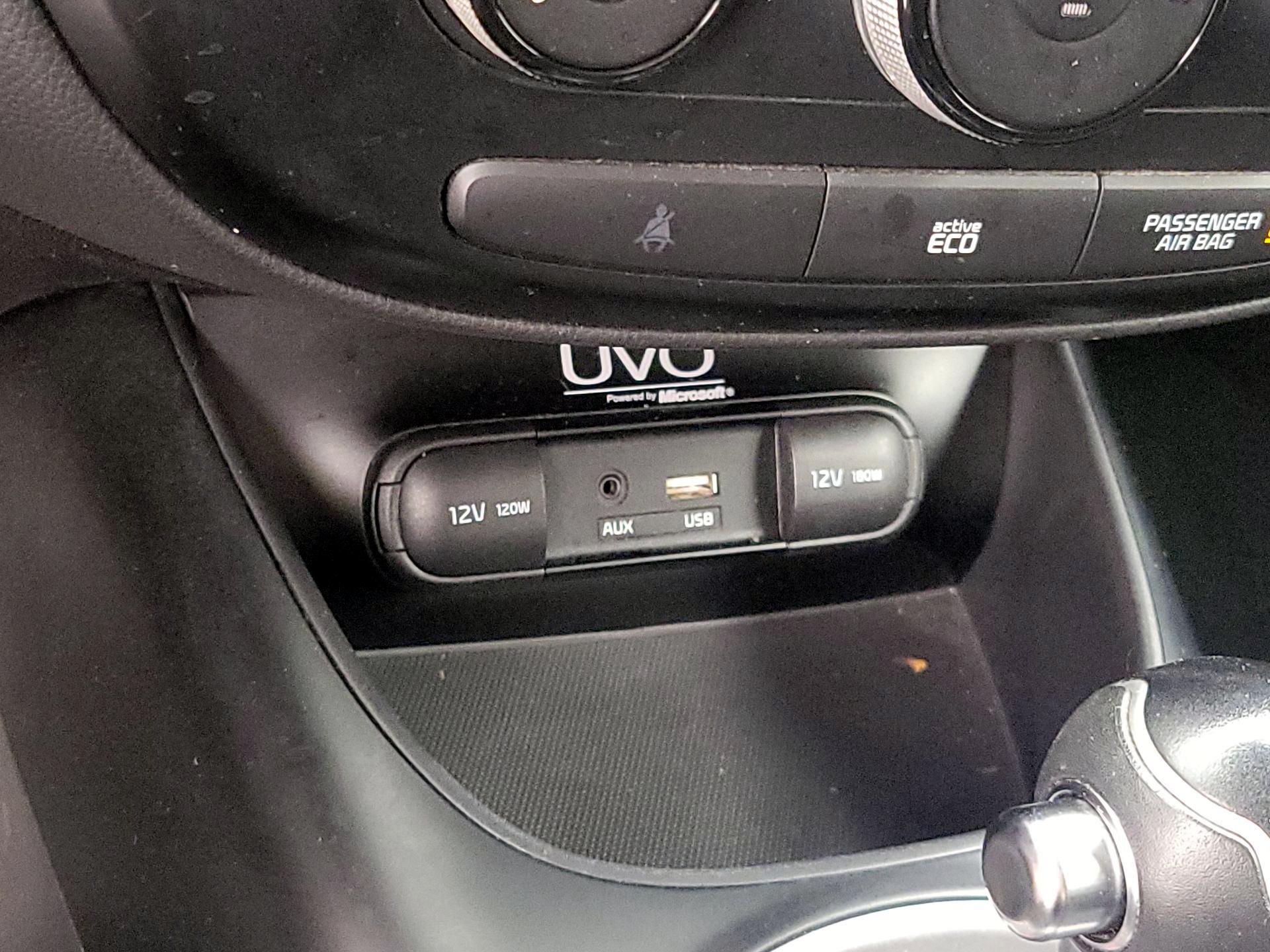 Thumbnail: 2015 Kia Soul - 18