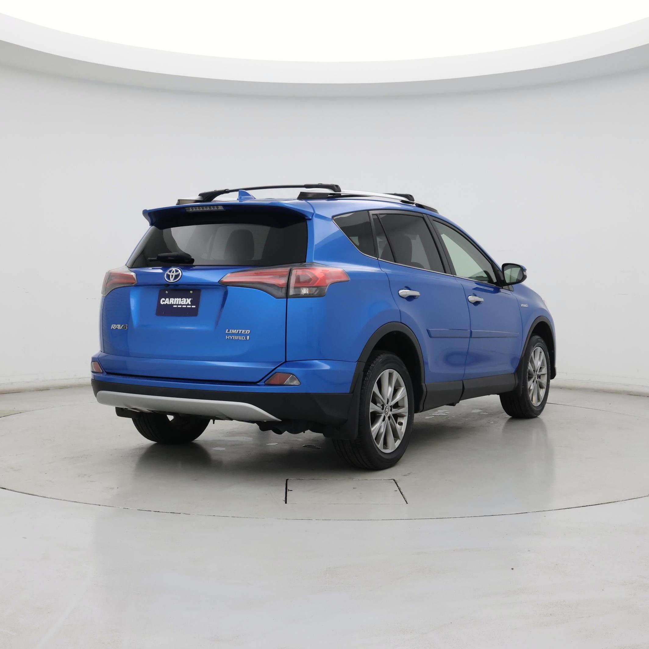 Thumbnail: 2016 Toyota RAV4 - 8