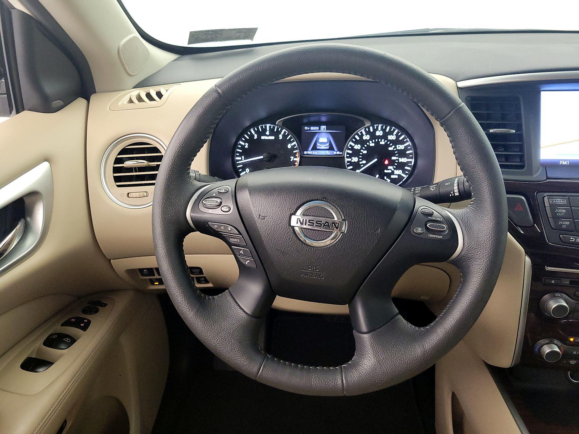 Thumbnail: 2016 Nissan Pathfinder - 10