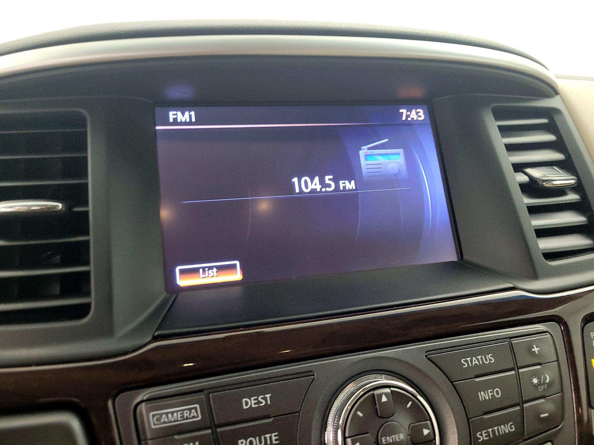 Thumbnail: 2016 Nissan Pathfinder - 16