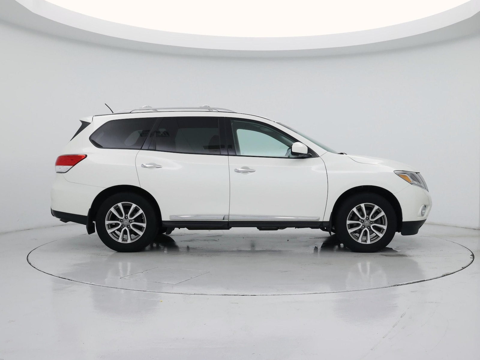 2016 Nissan Pathfinder SL - Photo 8