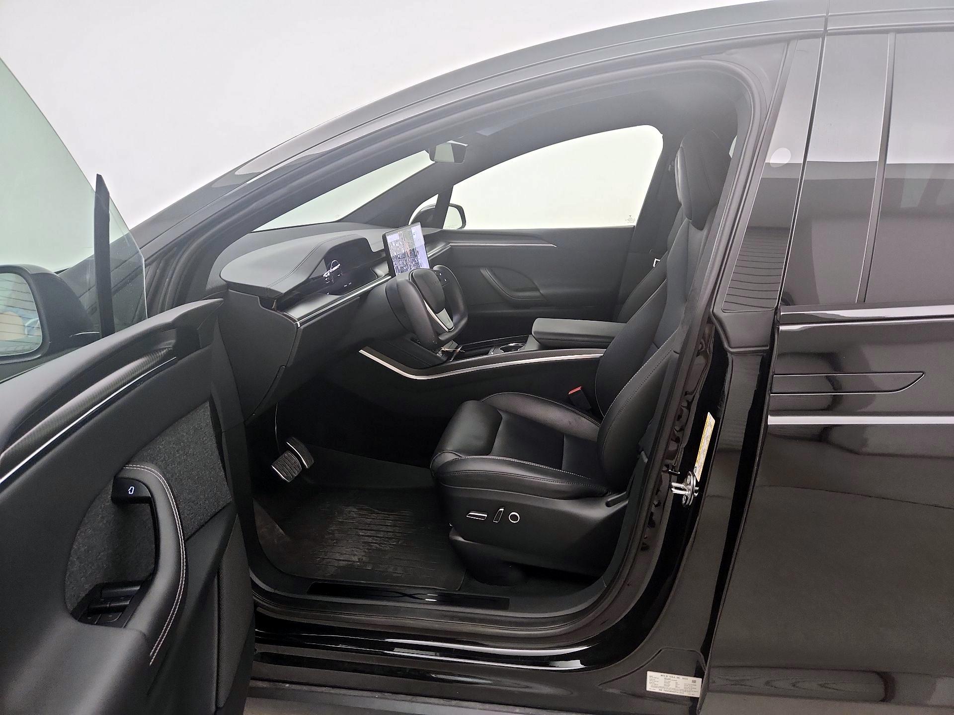 Thumbnail: 2023 Tesla Model X - 11