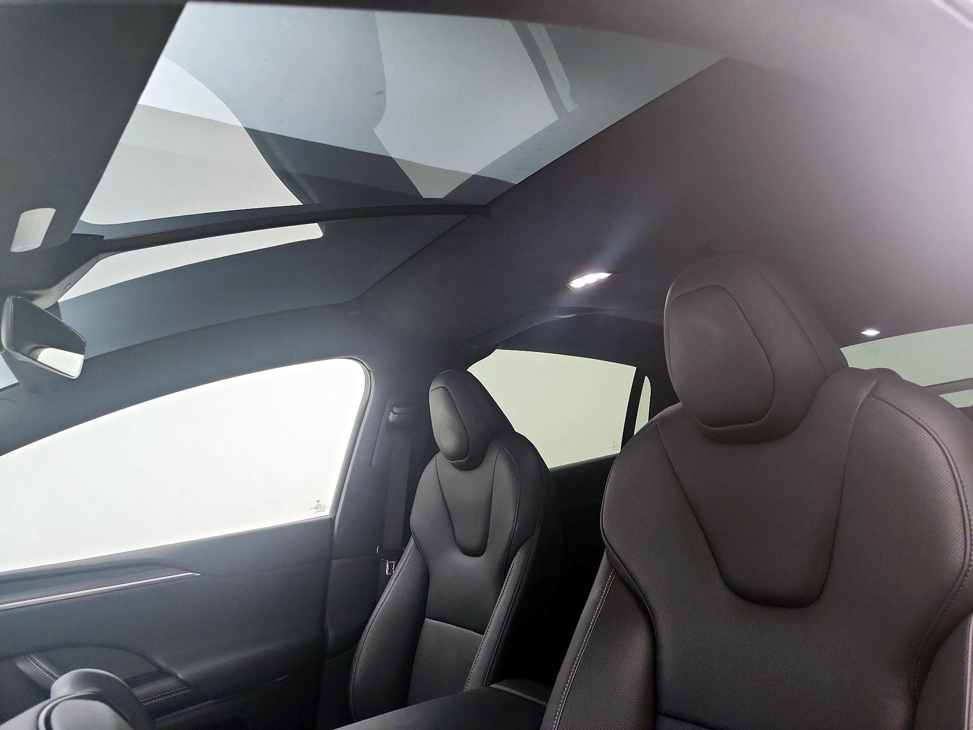 Thumbnail: 2023 Tesla Model X - 18