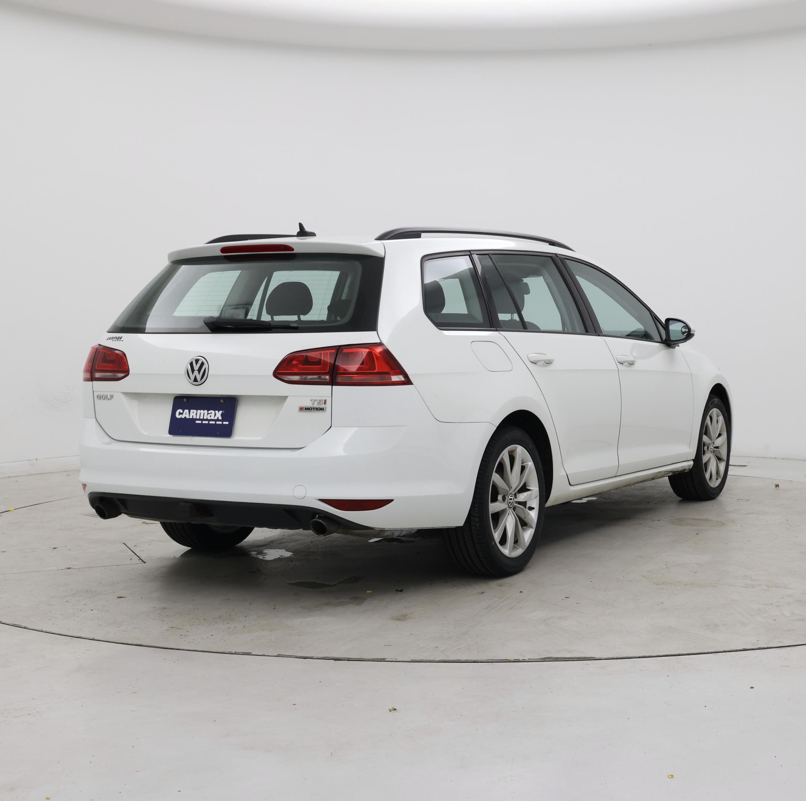 Thumbnail: 2017 Volkswagen Golf - 8