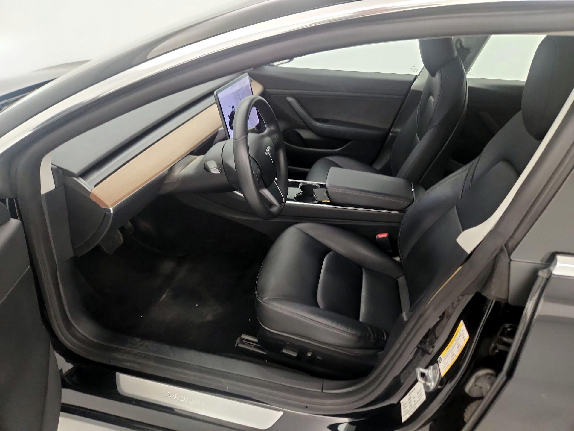 Thumbnail: 2020 Tesla Model 3 - 11