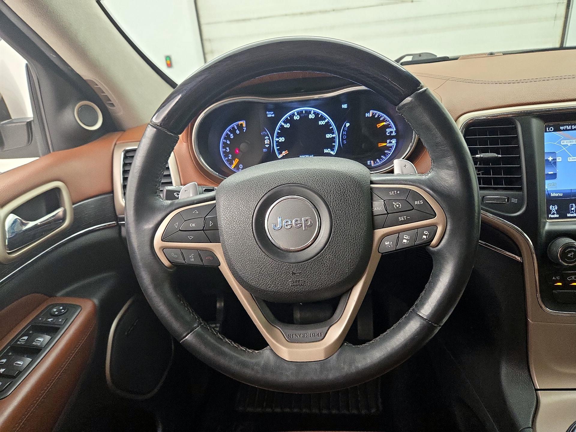 Thumbnail: 2015 Jeep Grand Cherokee - 10