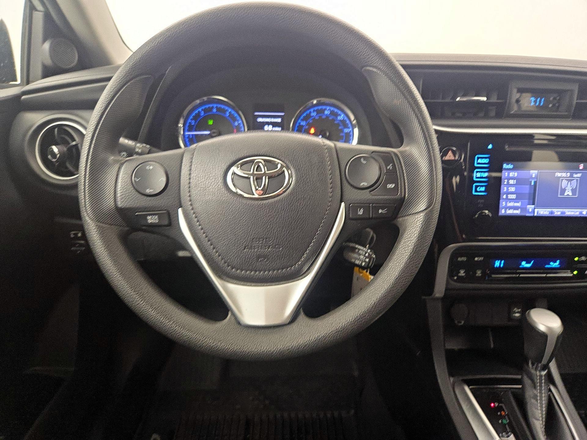 Thumbnail: 2019 Toyota Corolla - 10