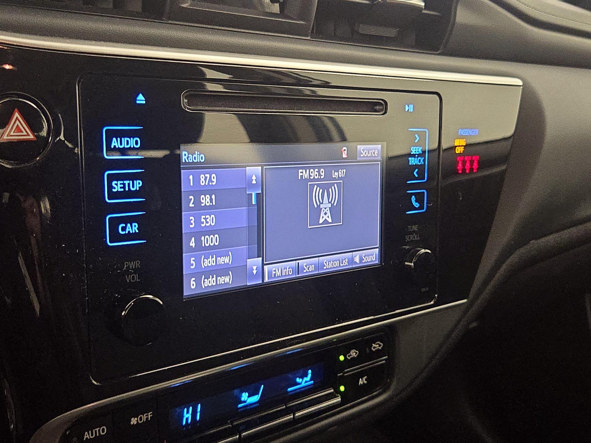 Thumbnail: 2019 Toyota Corolla - 15