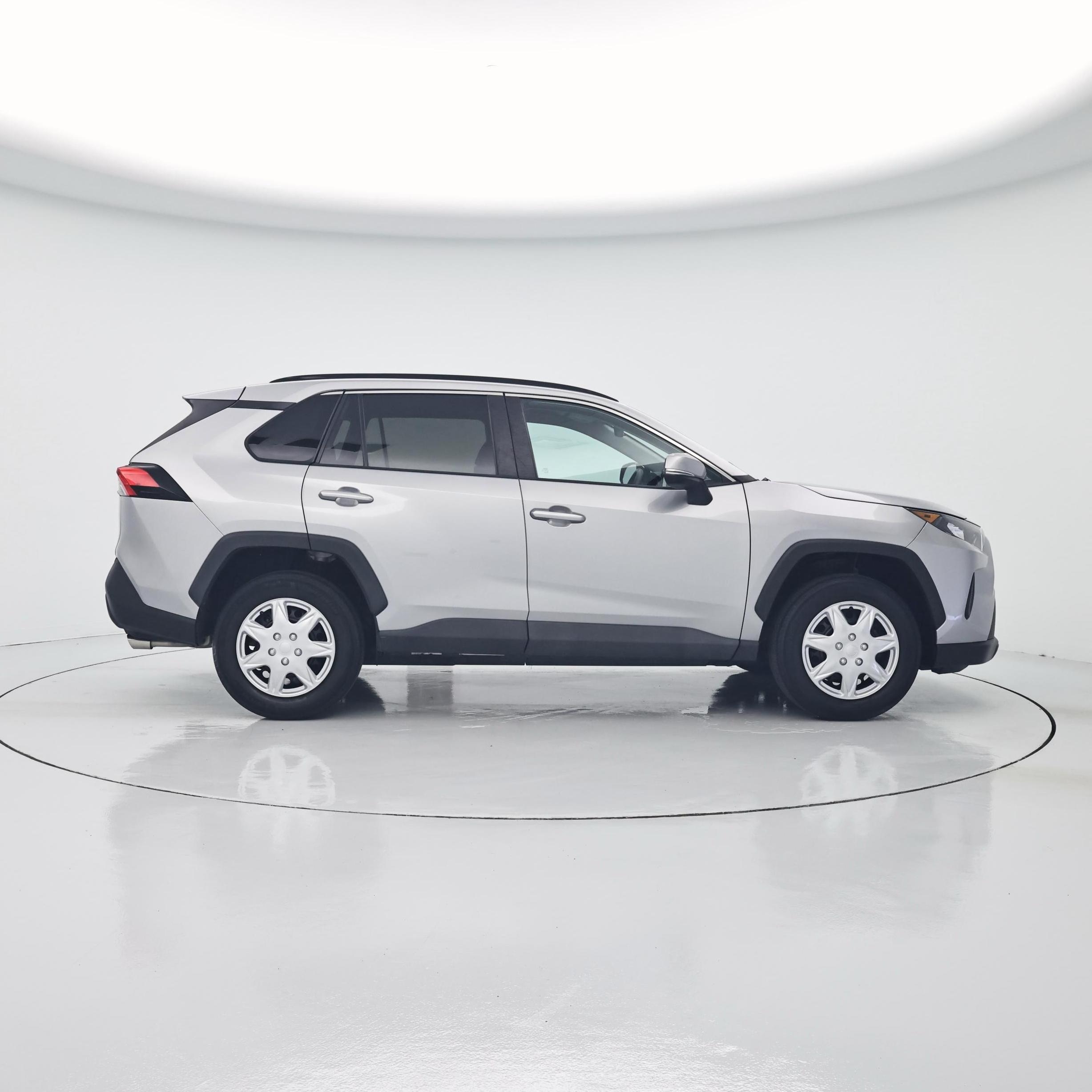 Thumbnail: 2021 Toyota RAV4 - 7