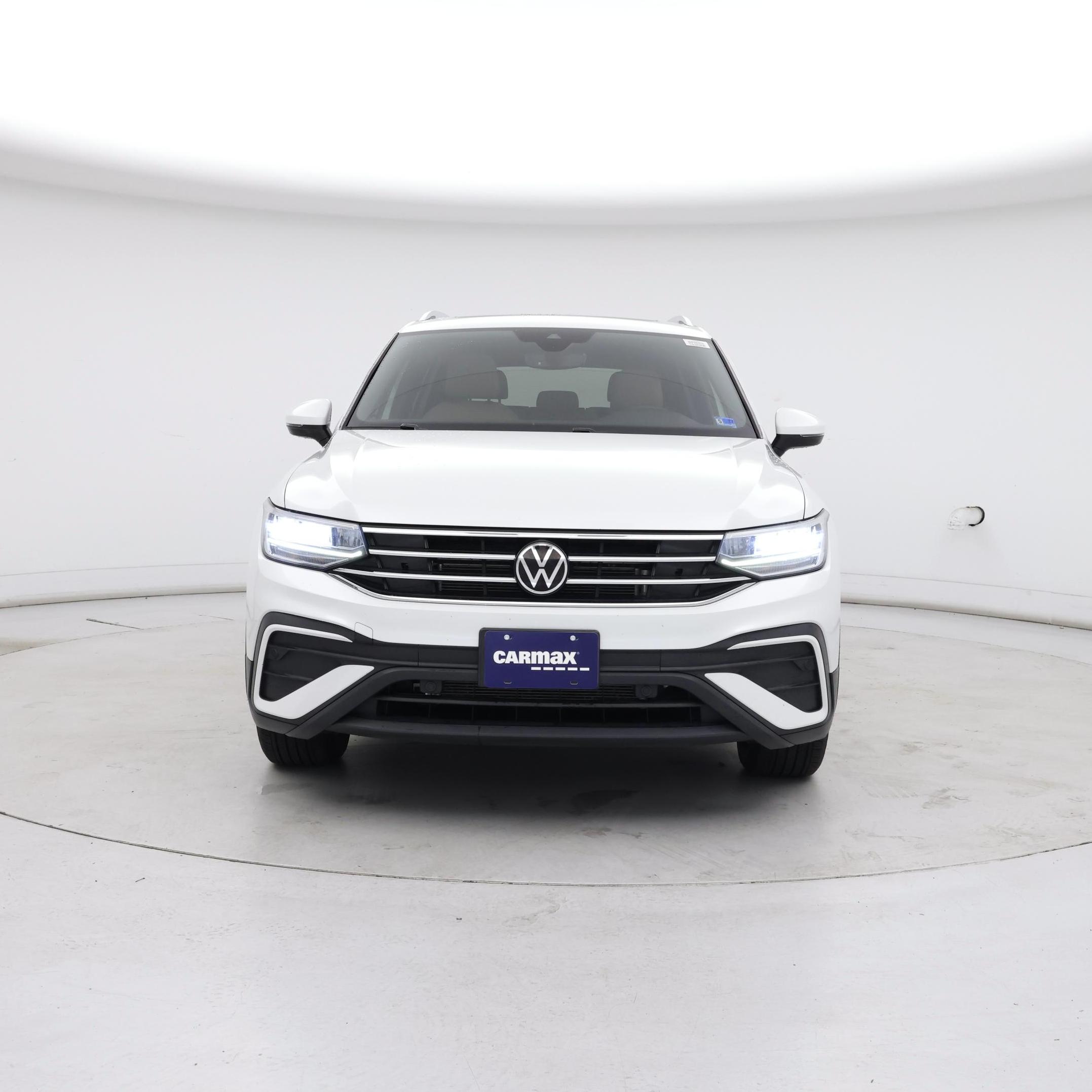 Thumbnail: 2023 Volkswagen Tiguan - 5