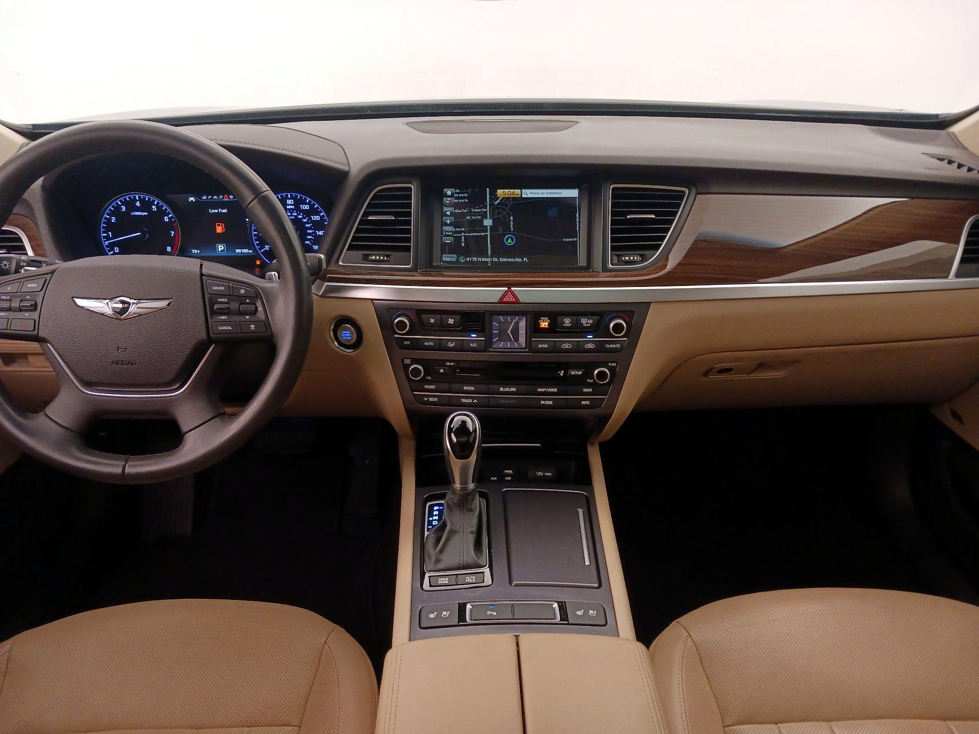 Thumbnail: 2017 Genesis G80 - 9