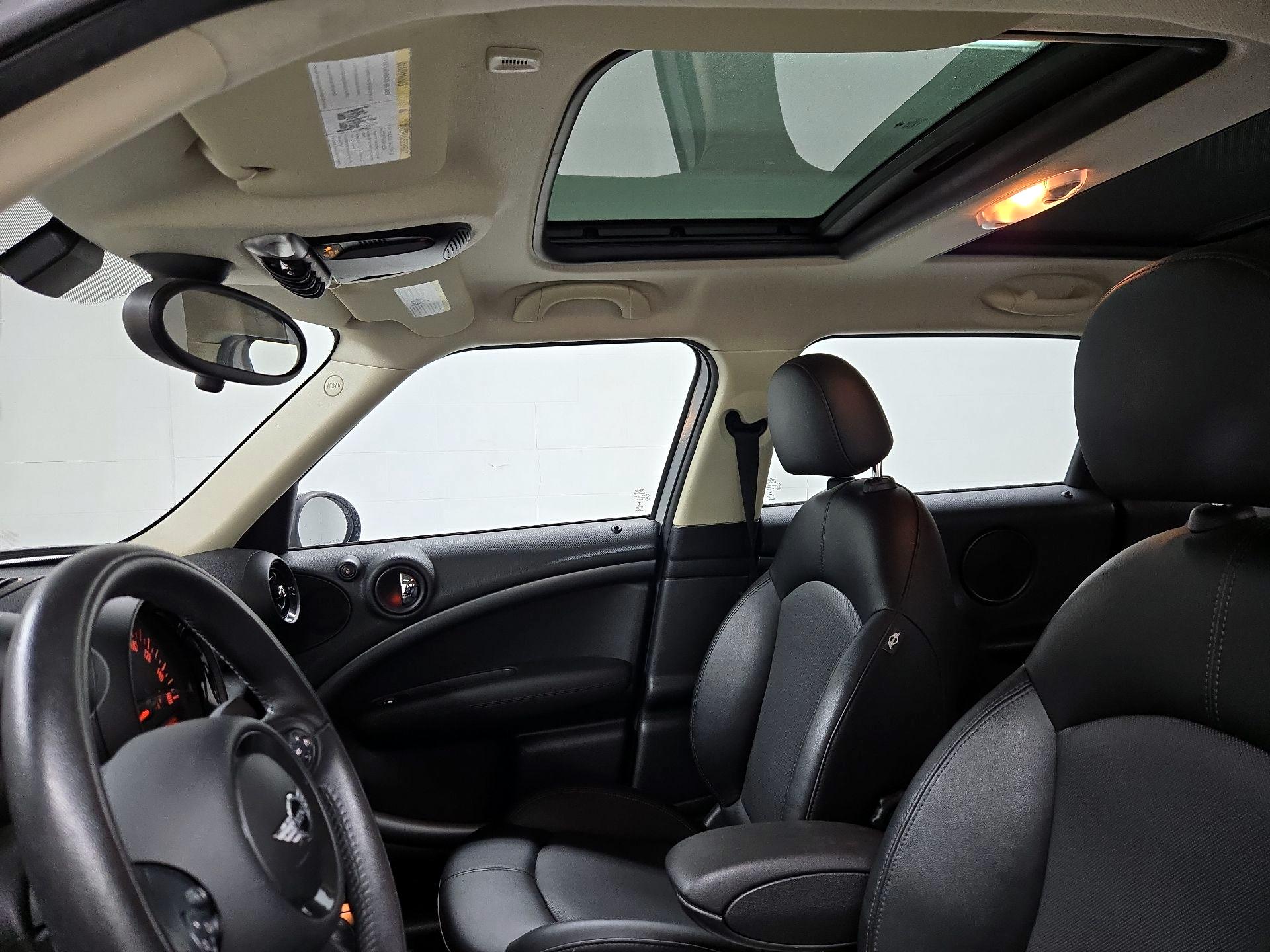 Thumbnail: 2016 MINI Cooper Countryman - 18