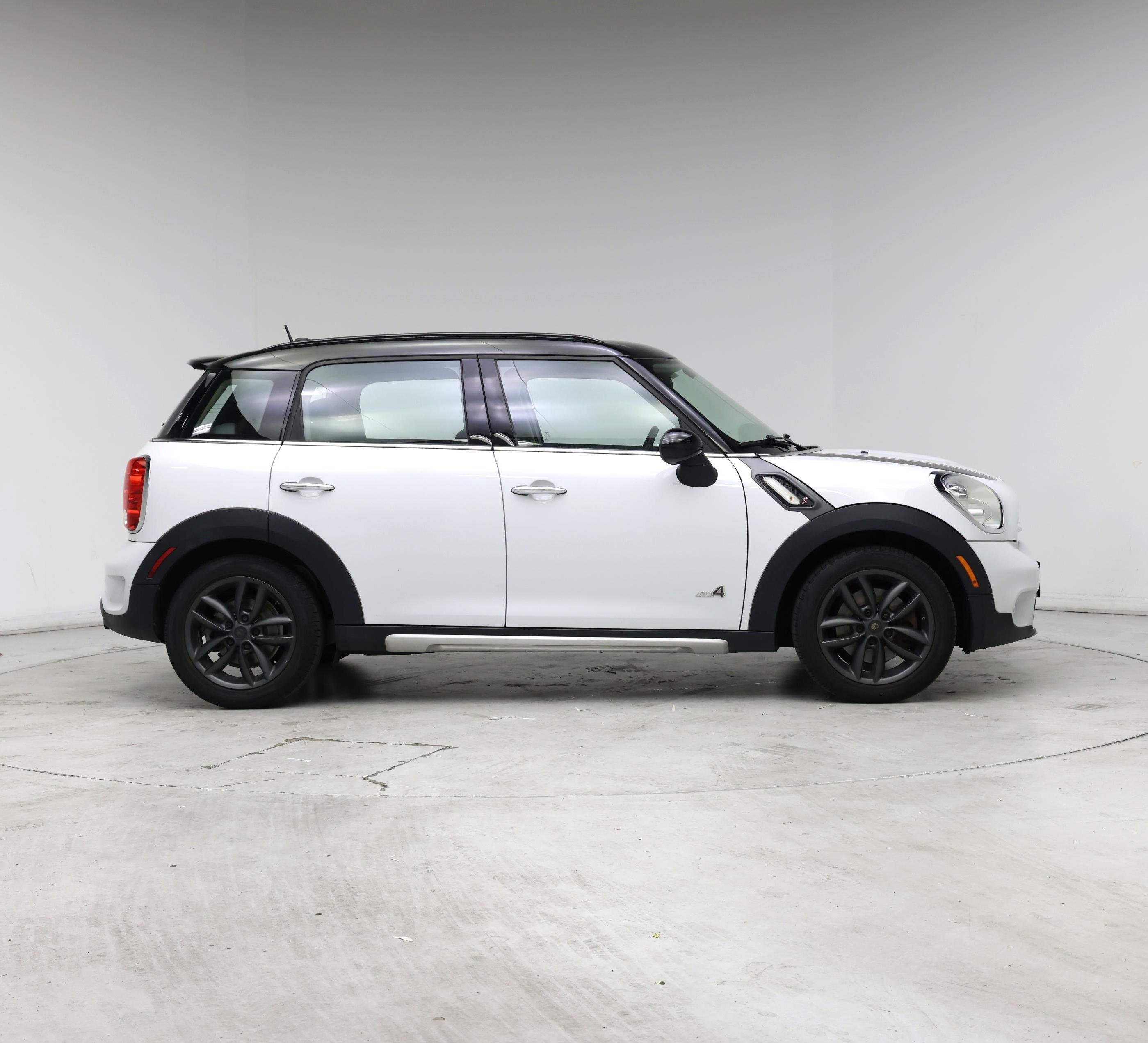 Thumbnail: 2016 MINI Cooper Countryman - 7