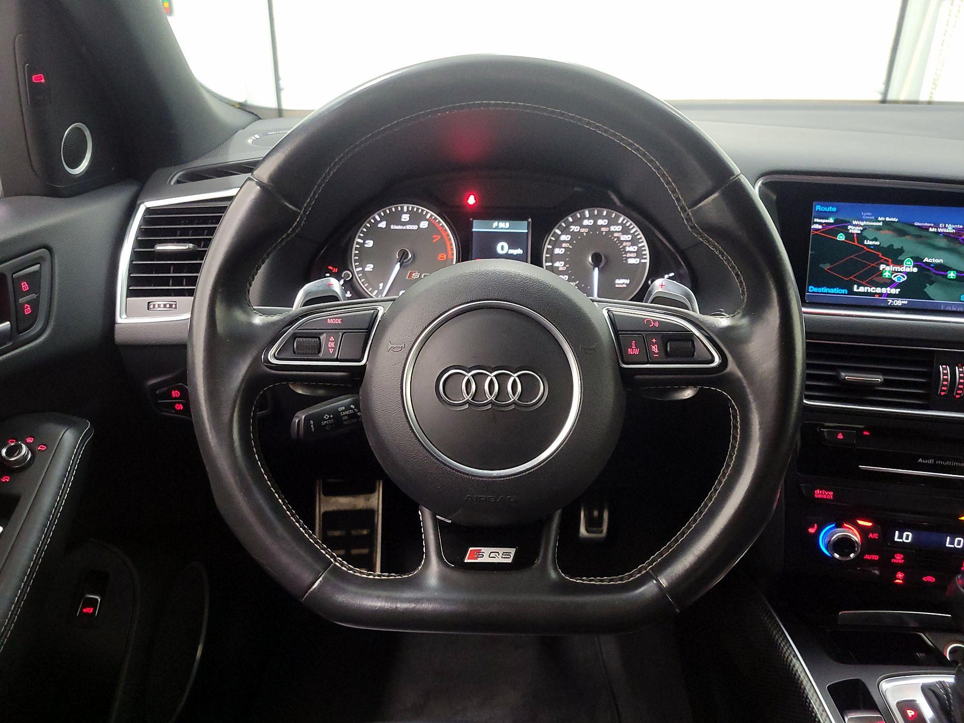 Thumbnail: 2015 Audi SQ5 - 10