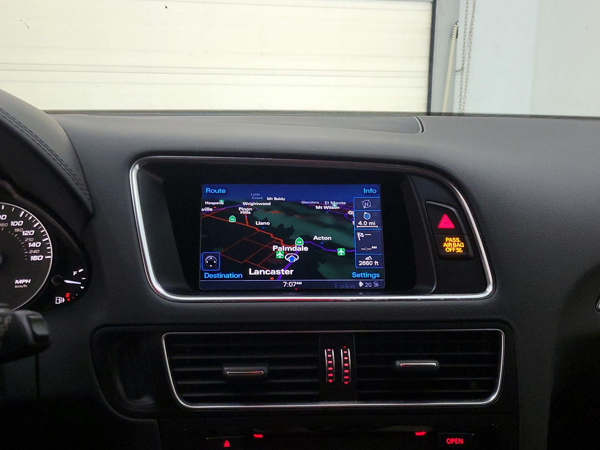 Thumbnail: 2015 Audi SQ5 - 14