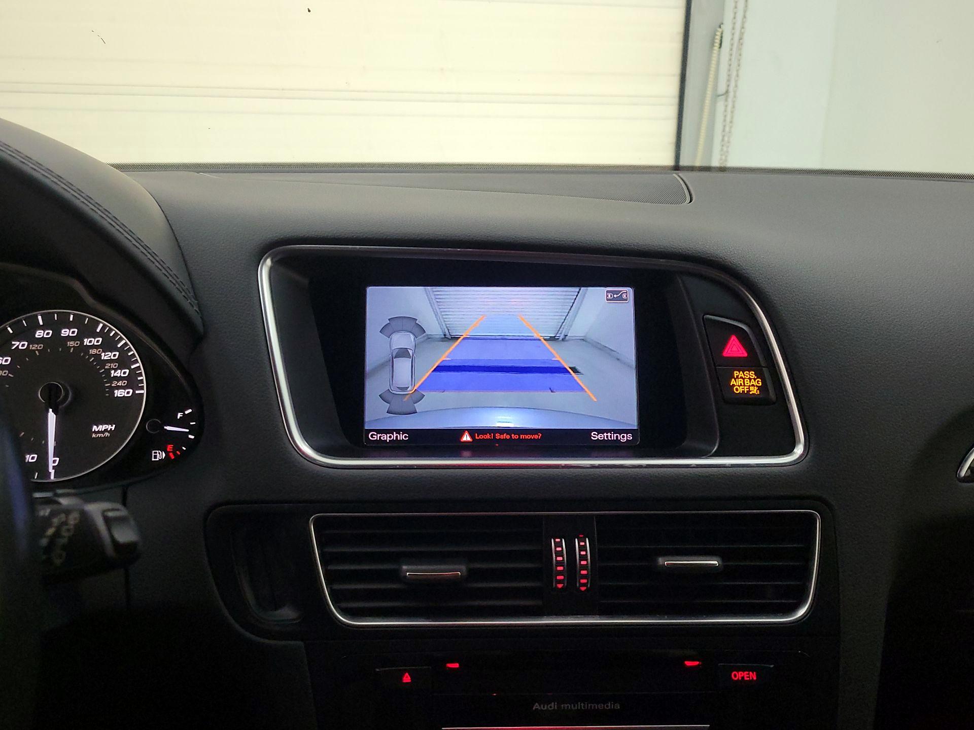 Thumbnail: 2015 Audi SQ5 - 15