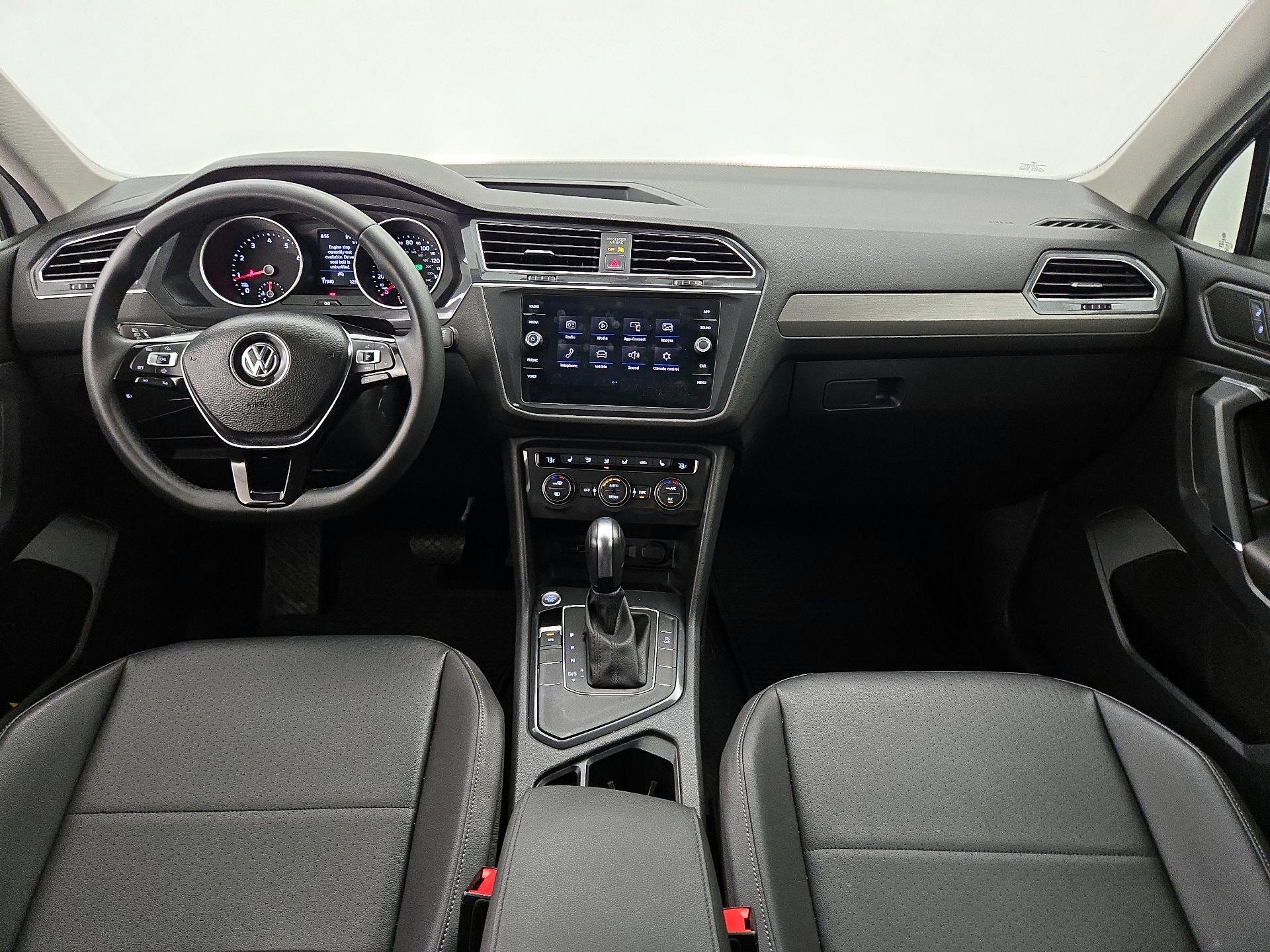 Thumbnail: 2020 Volkswagen Tiguan - 9