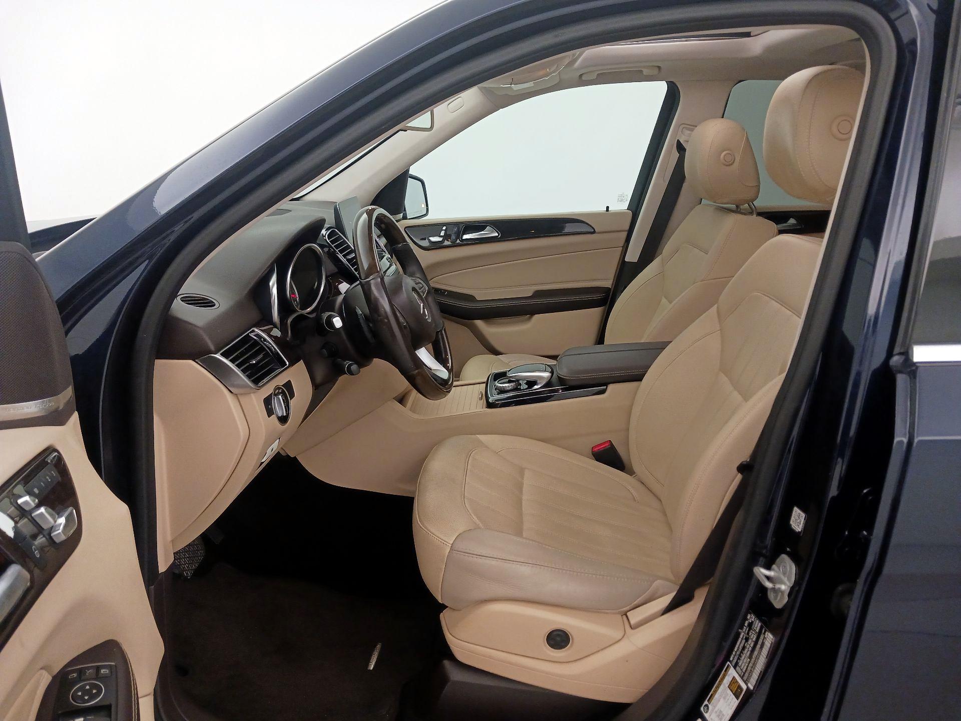 Thumbnail: 2016 Mercedes-Benz GLE - 11