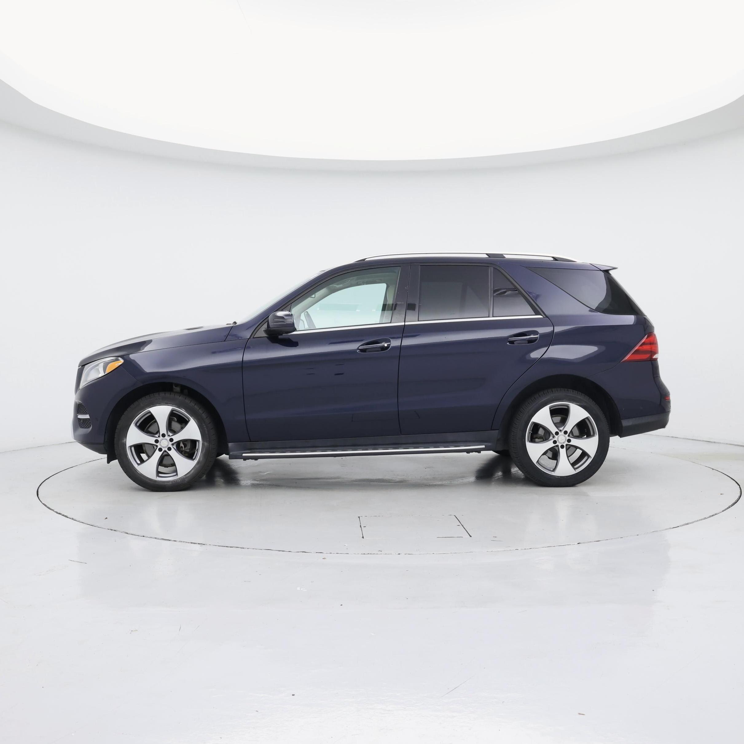 Thumbnail: 2016 Mercedes-Benz GLE - 3