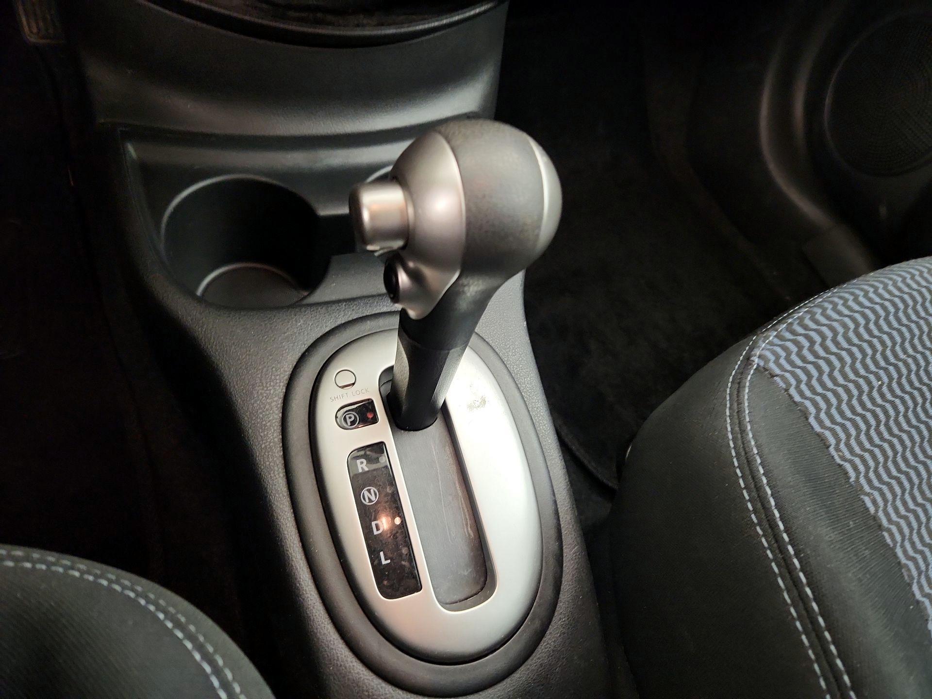 Thumbnail: 2015 Nissan Versa Note - 17