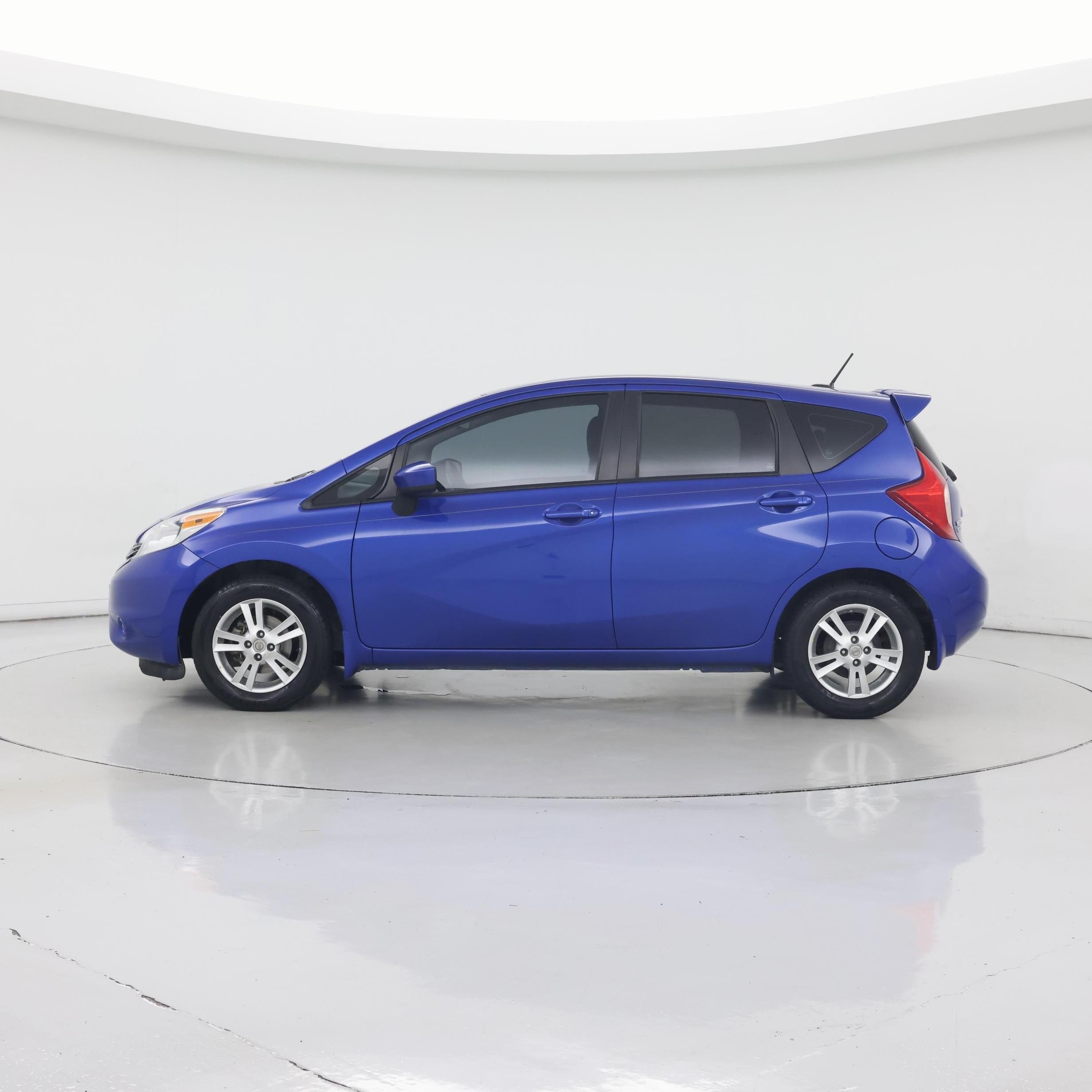 Thumbnail: 2015 Nissan Versa Note - 3