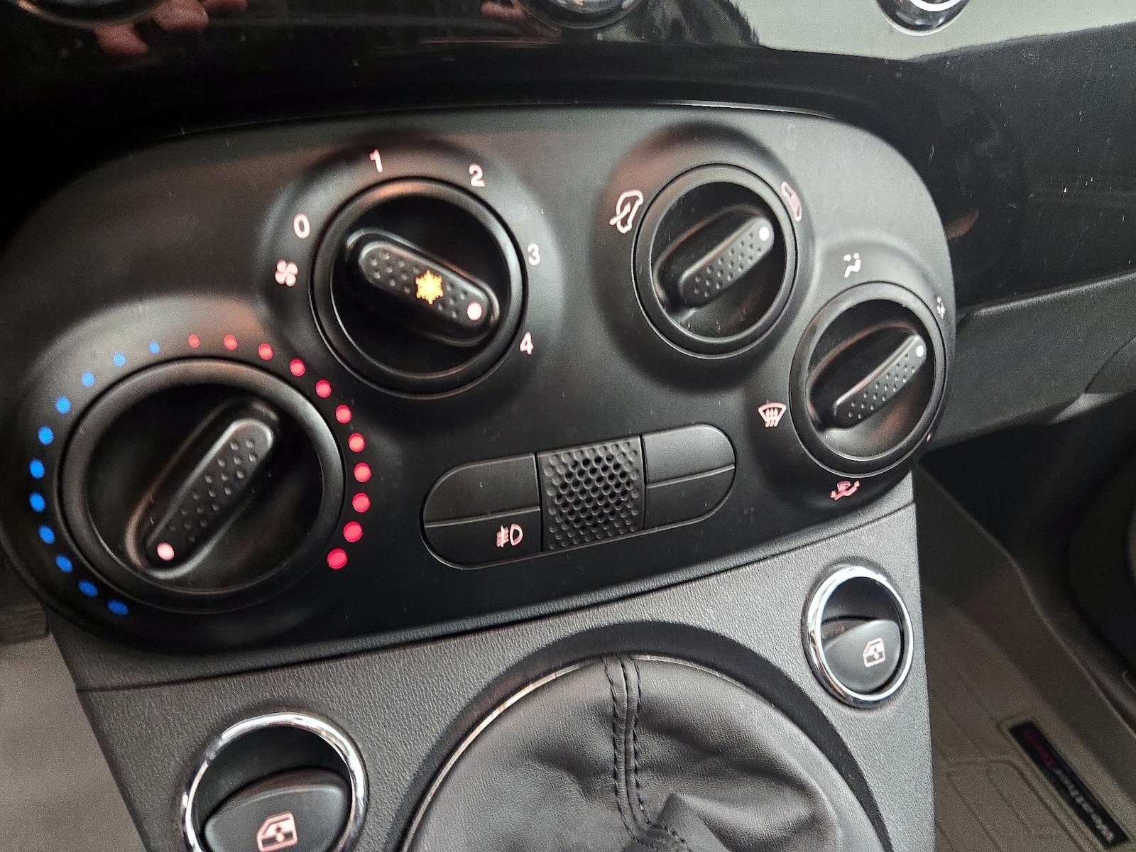 2019 FIAT 500 Pop - Photo 17