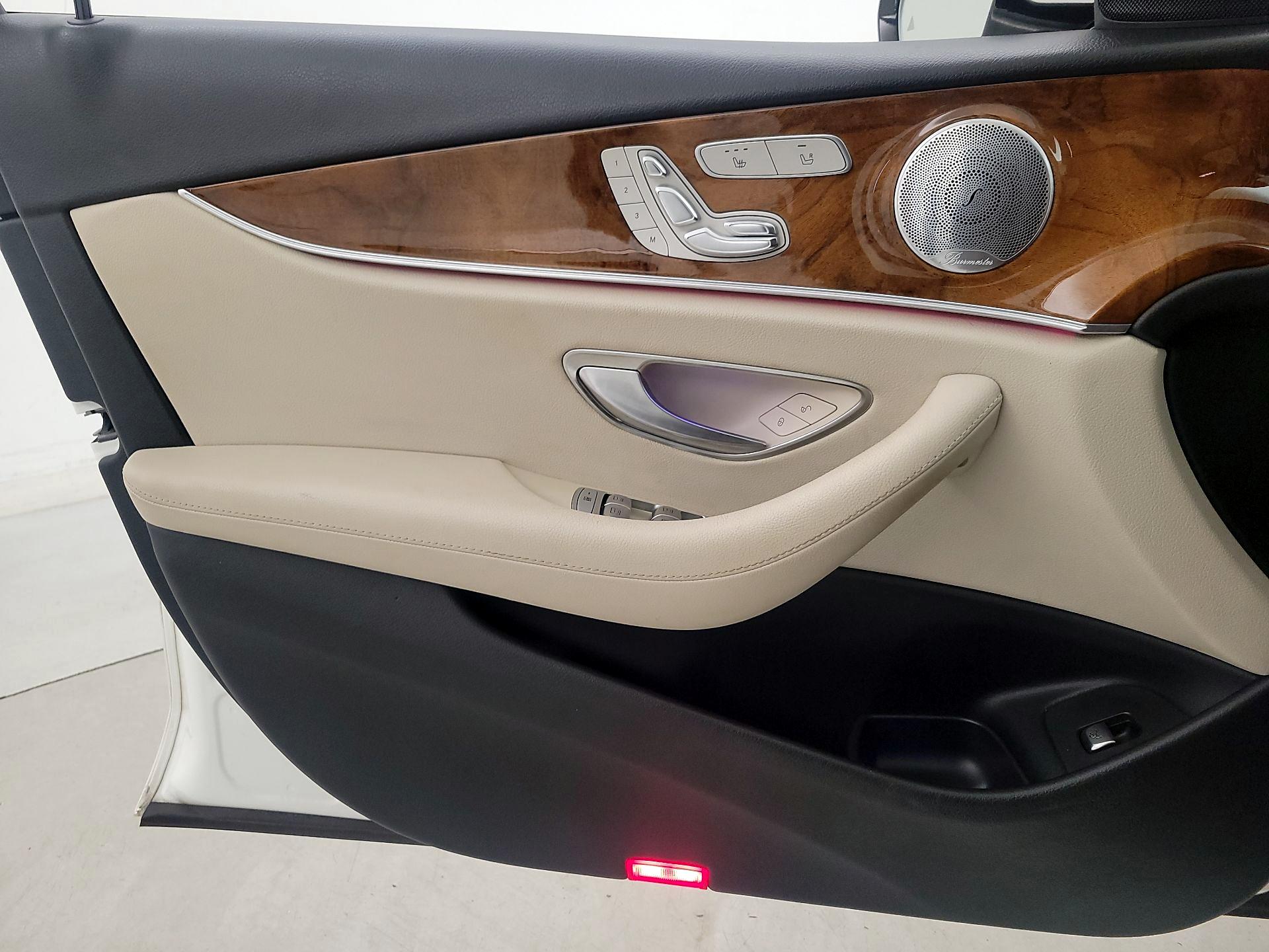 Thumbnail: 2018 Mercedes-Benz E-Class - 12