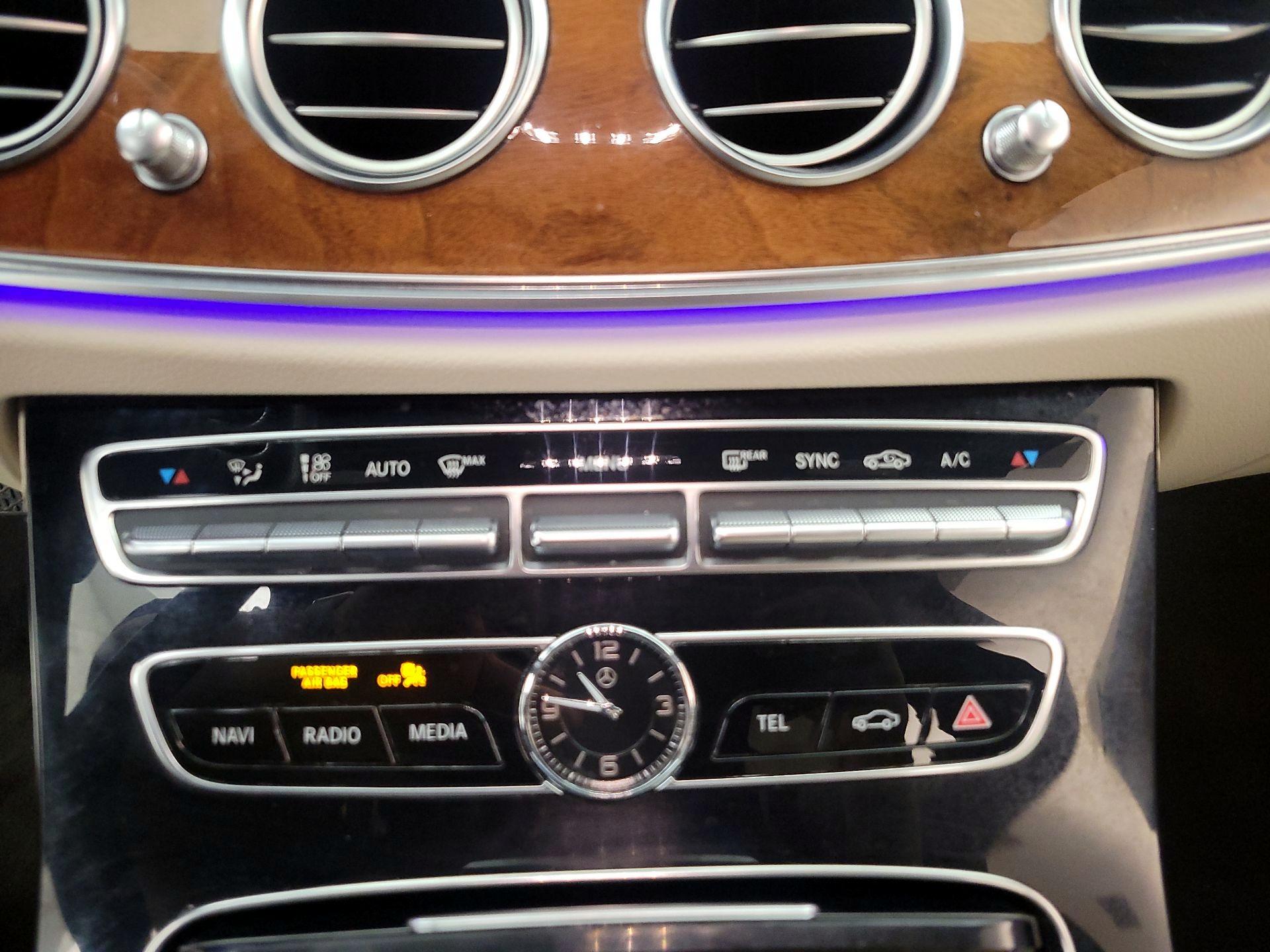 Thumbnail: 2018 Mercedes-Benz E-Class - 17