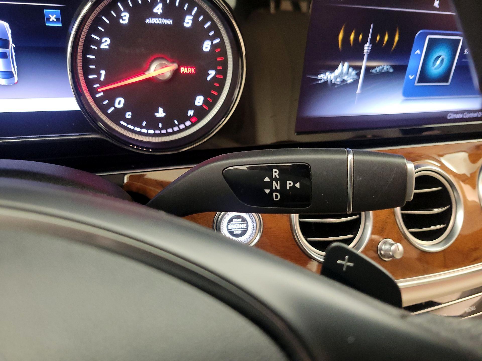 Thumbnail: 2018 Mercedes-Benz E-Class - 18