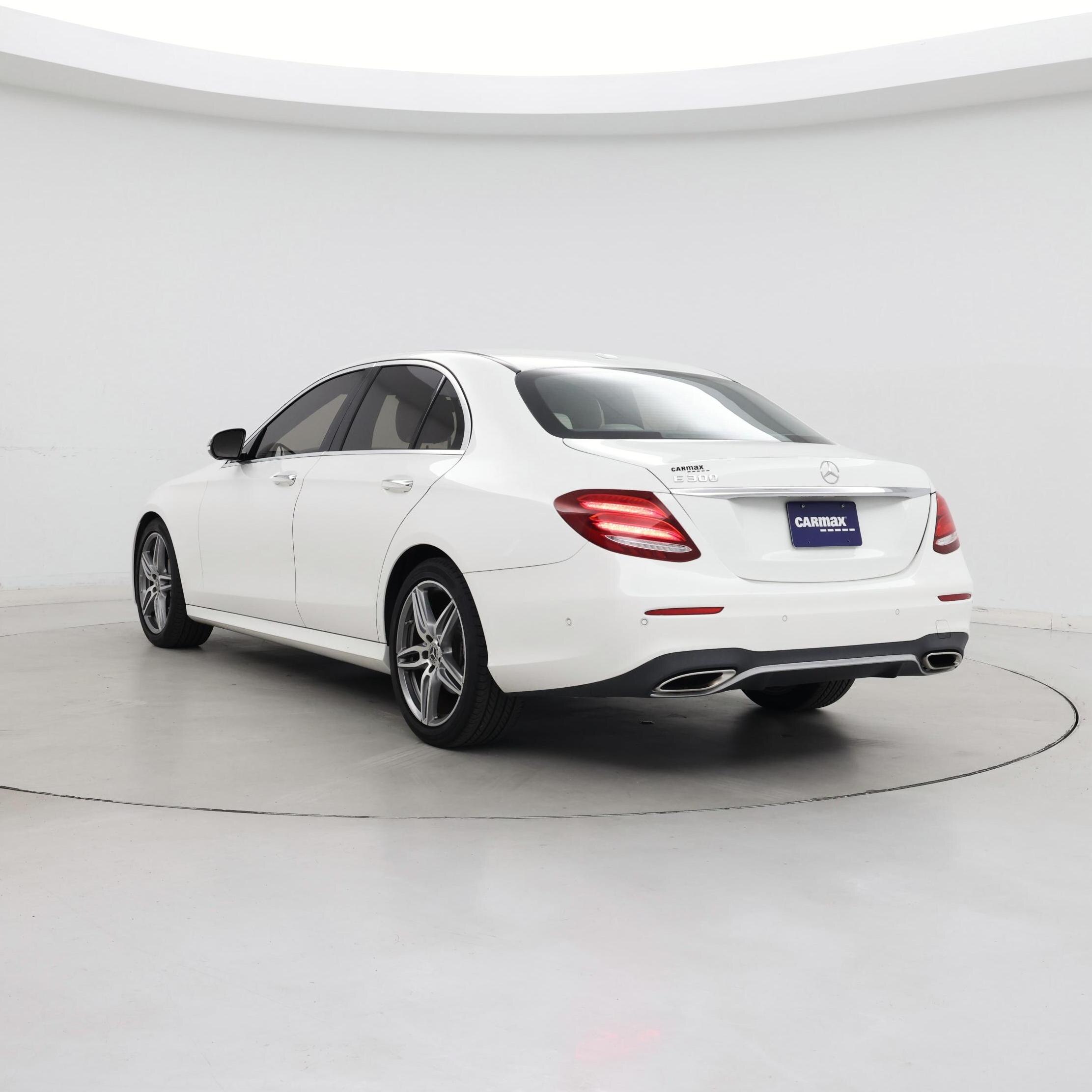 Thumbnail: 2018 Mercedes-Benz E-Class - 2