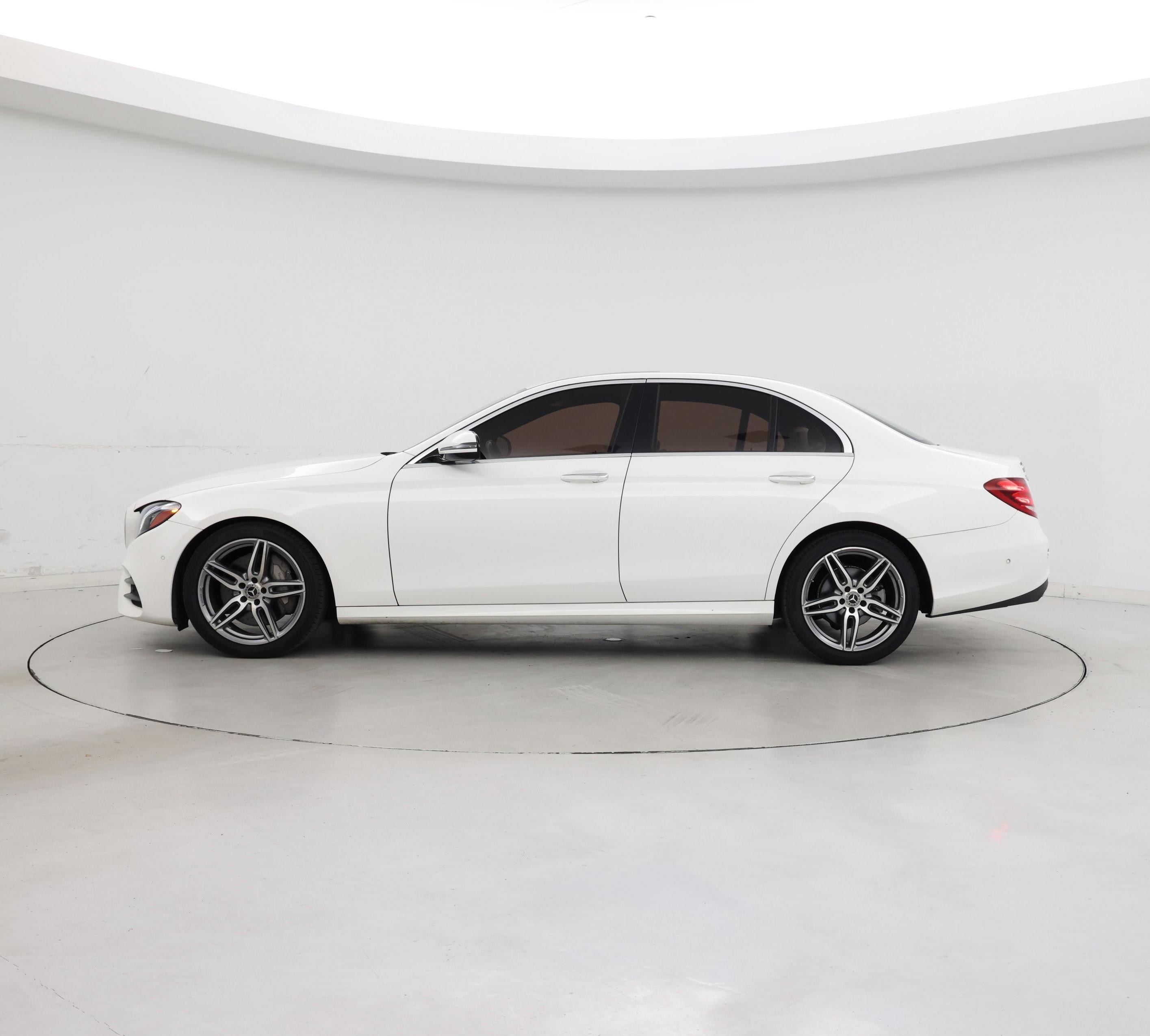 Thumbnail: 2018 Mercedes-Benz E-Class - 3