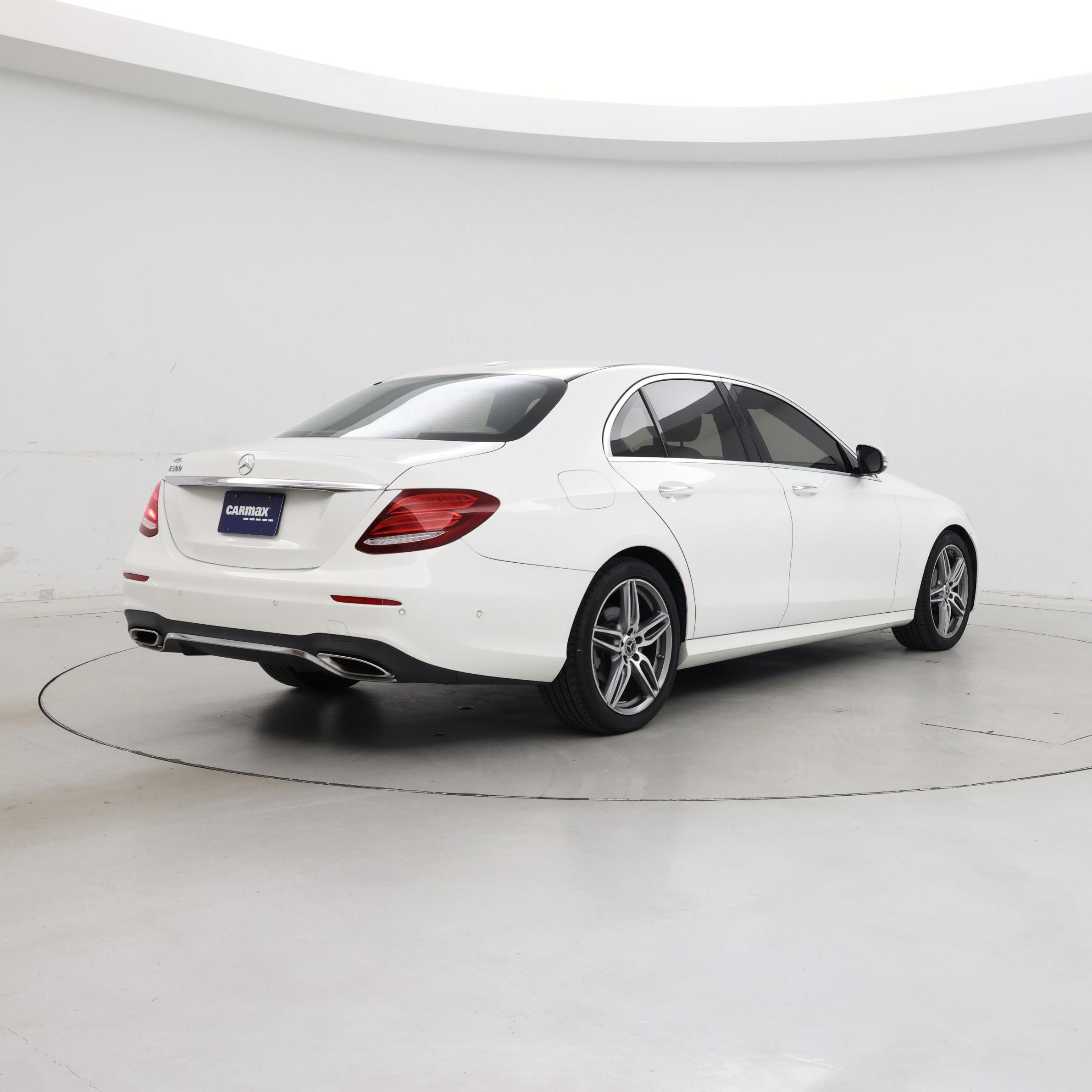 Thumbnail: 2018 Mercedes-Benz E-Class - 8