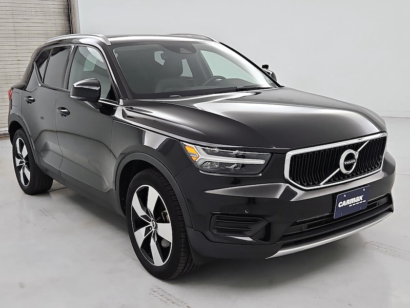 2020 Volvo XC40 T5 Momentum -
                  Tinley Park, IL