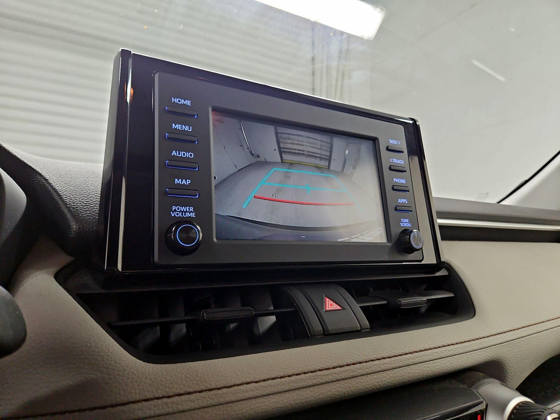 Thumbnail: 2019 Toyota RAV4 - 14