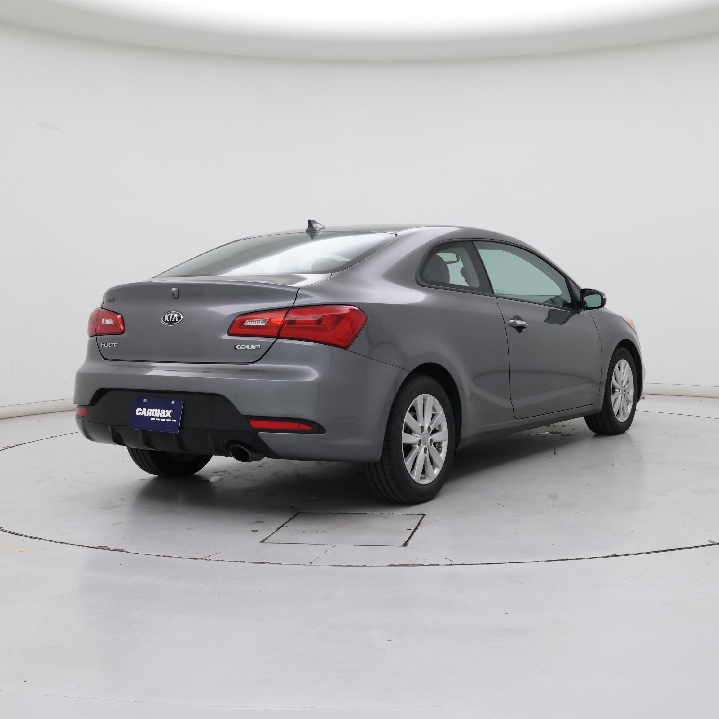 Thumbnail: 2016 Kia Forte - 8