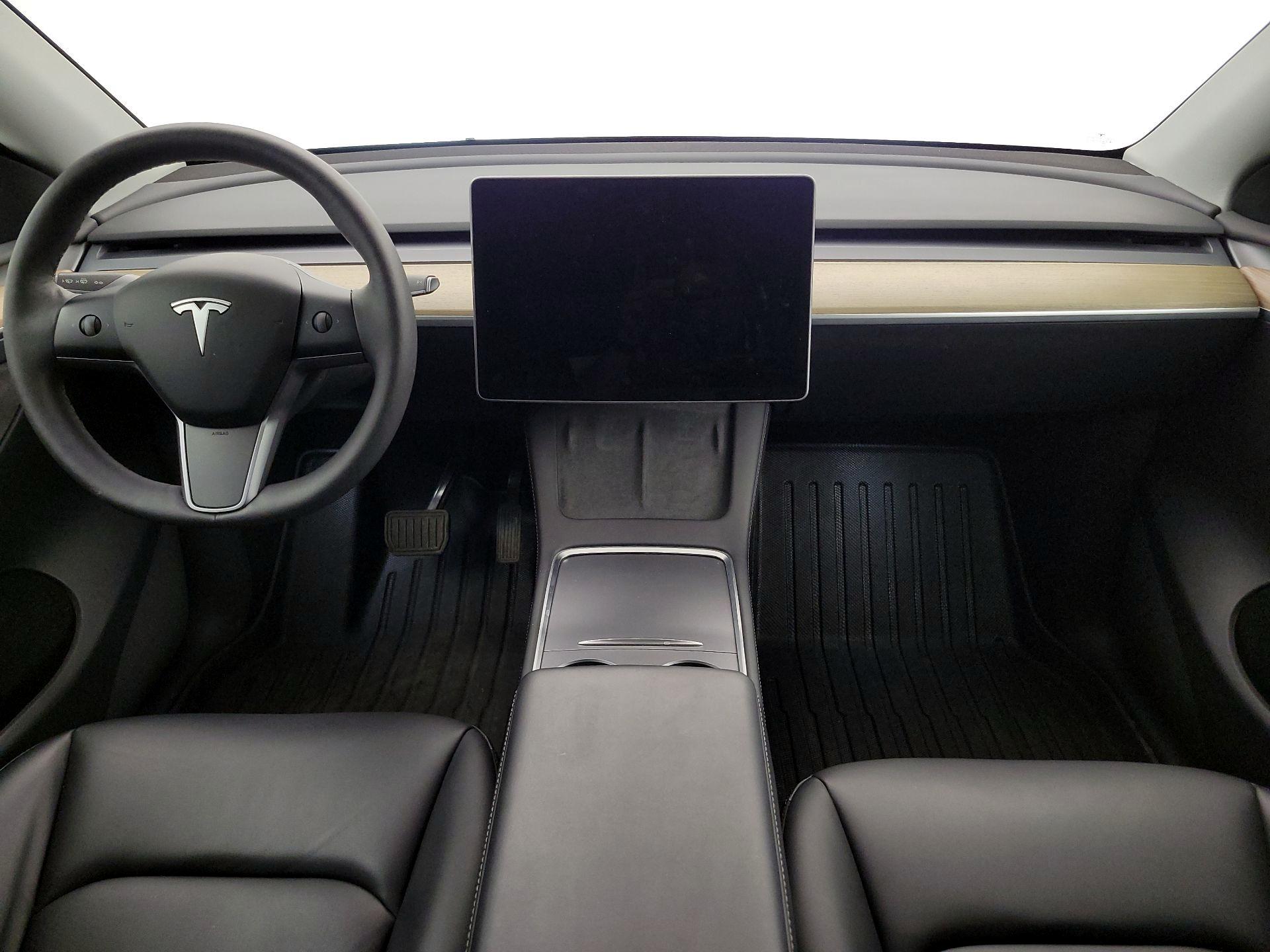 Thumbnail: 2023 Tesla Model Y - 9