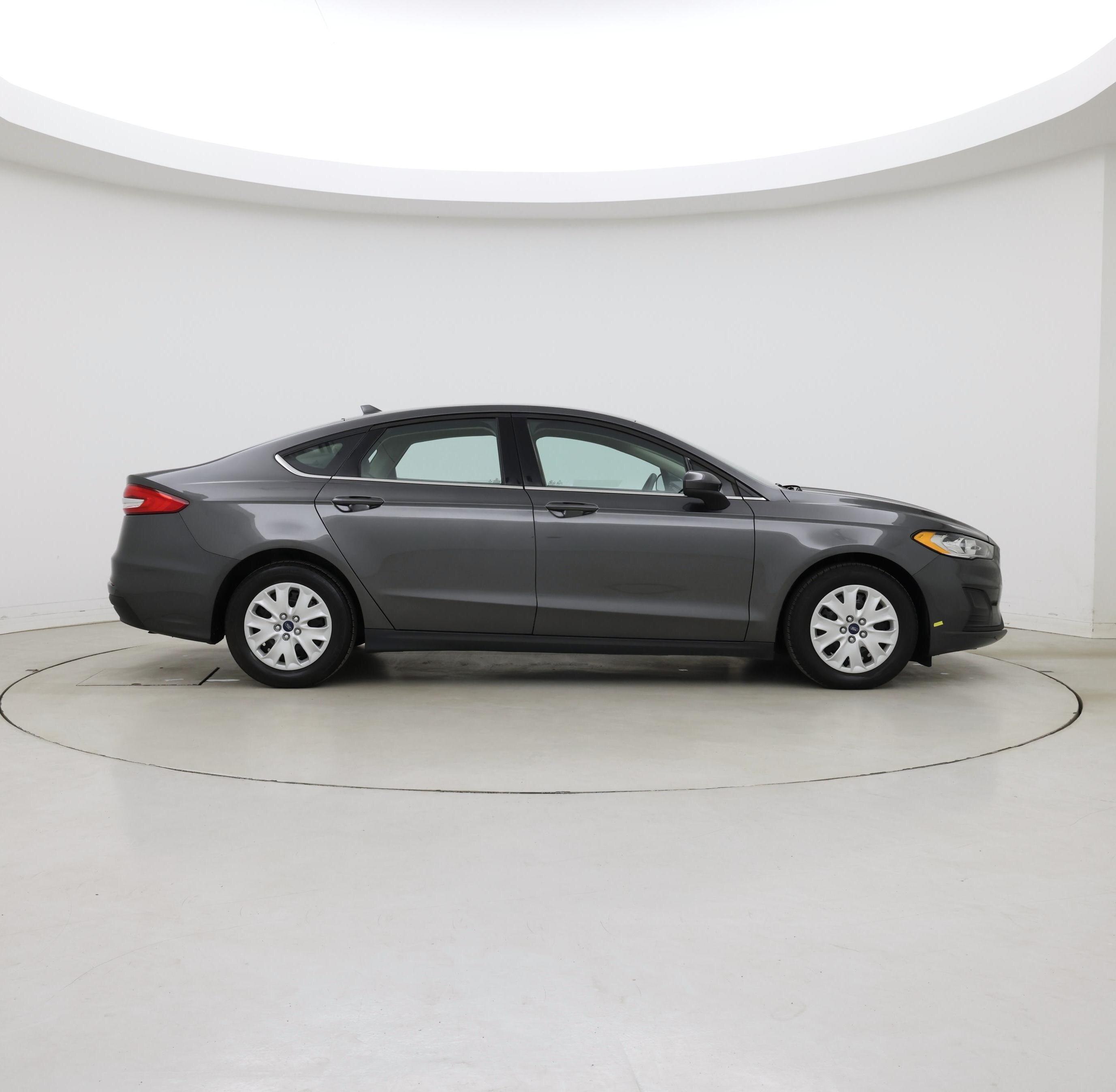 Thumbnail: 2020 Ford Fusion - 7